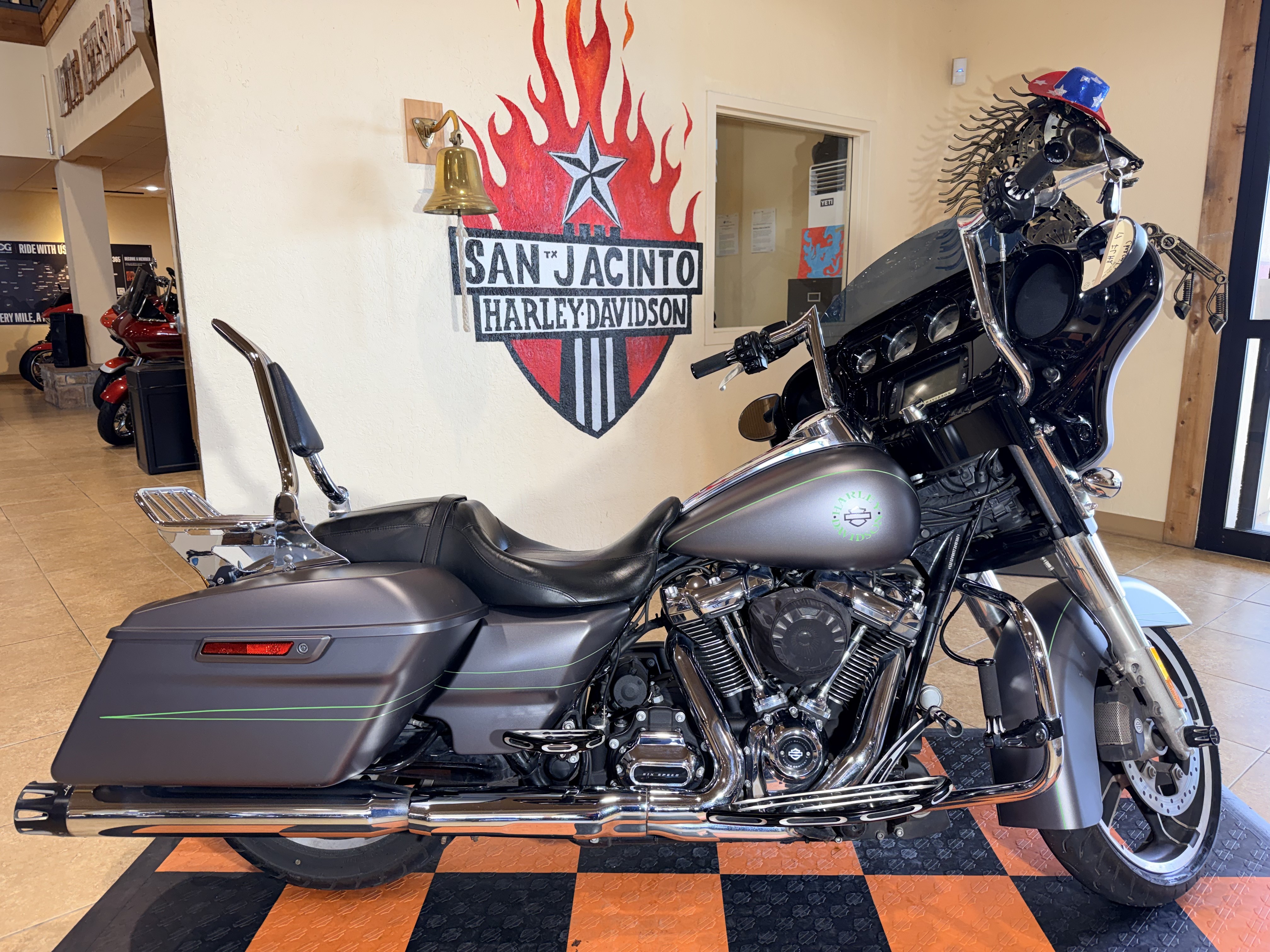 2017 Harley-Davidson Street Glide® Special in Pasadena, Texas - Photo 1