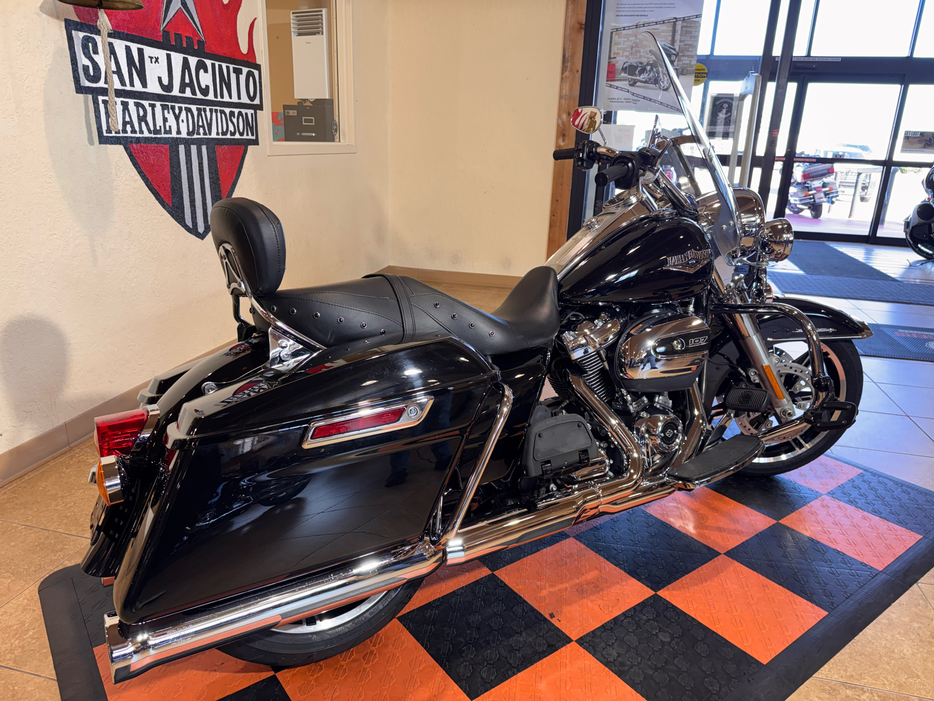 2021 Harley-Davidson Road King® in Pasadena, Texas - Photo 2