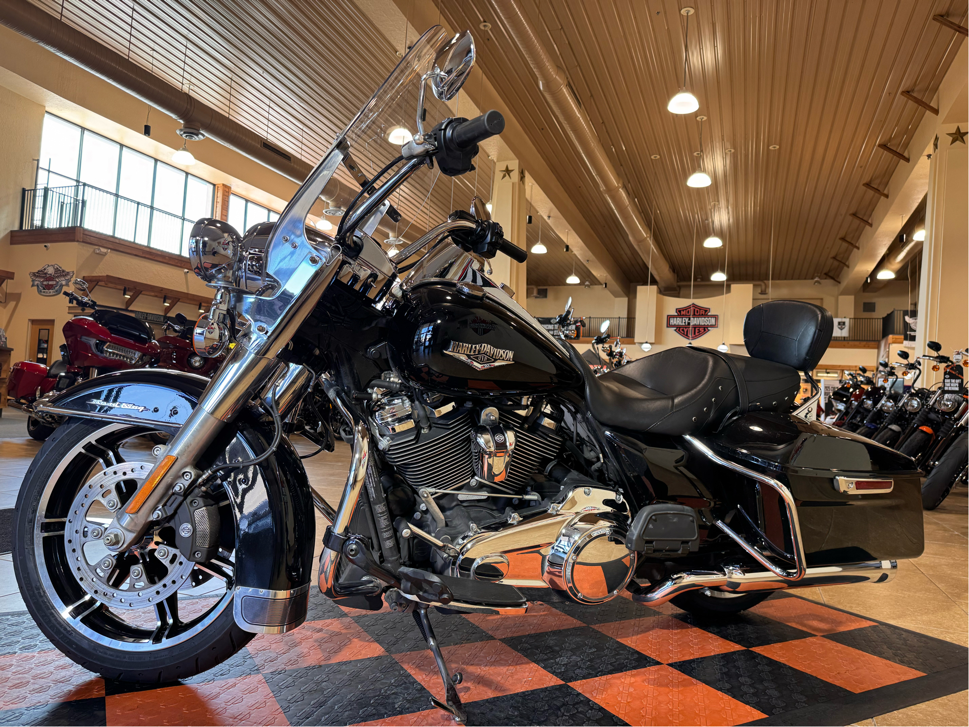 2021 Harley-Davidson Road King® in Pasadena, Texas - Photo 4