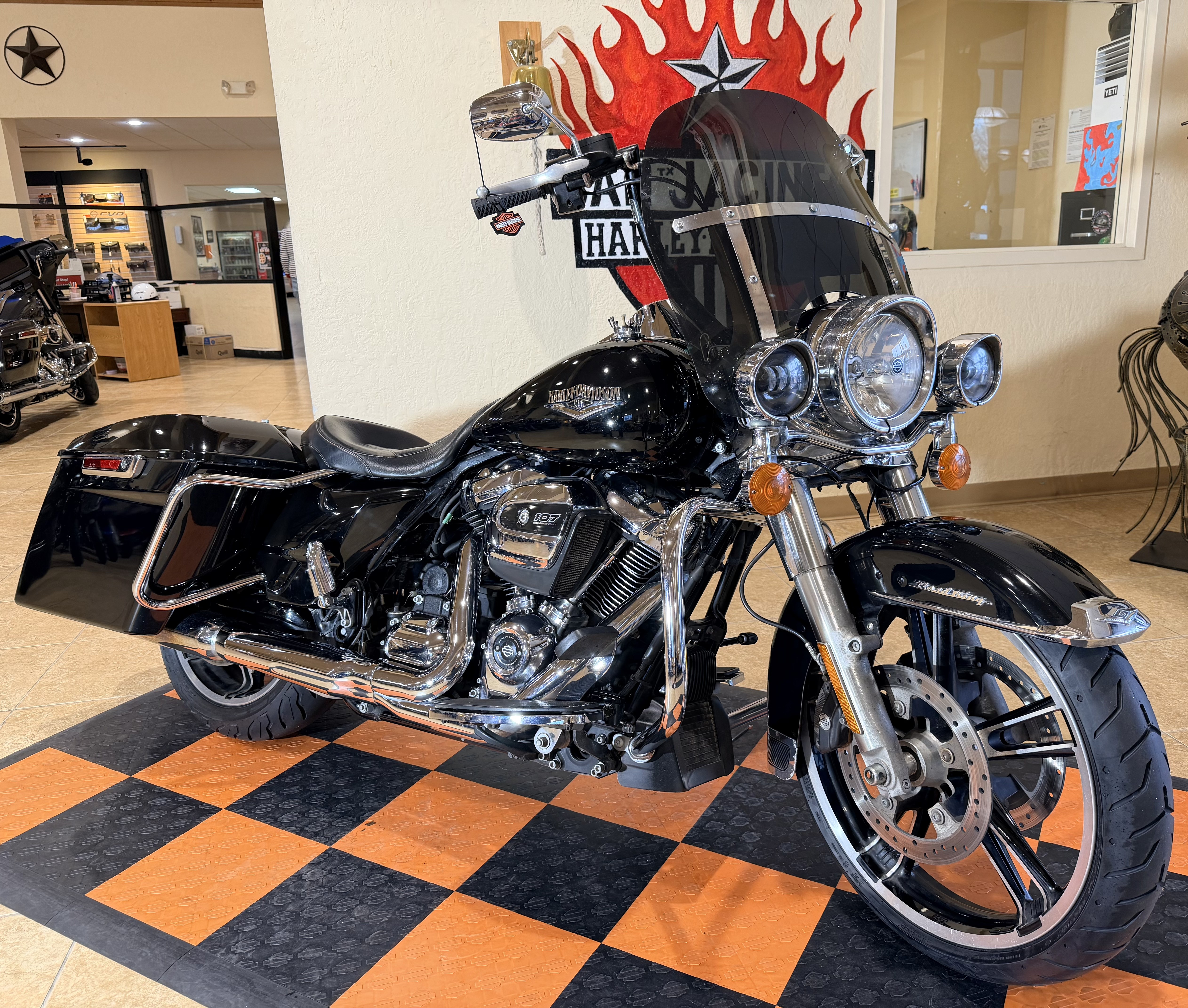 2021 Harley-Davidson Road King® in Pasadena, Texas - Photo 3
