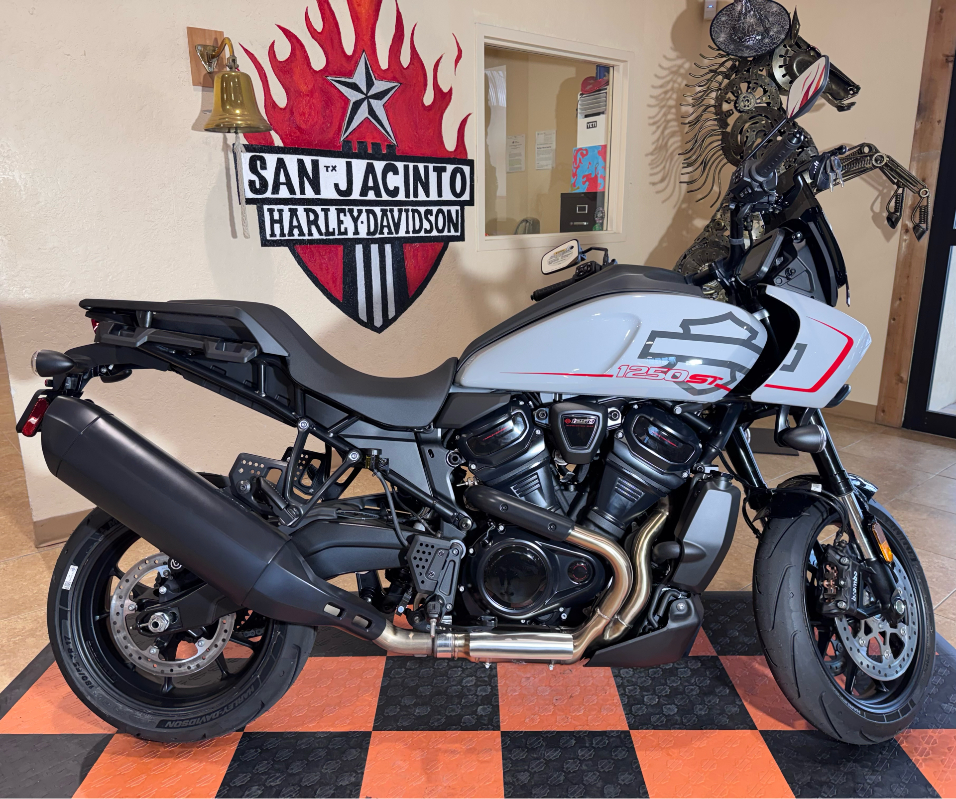 2025 Harley-Davidson Pan America® 1250 ST in Pasadena, Texas