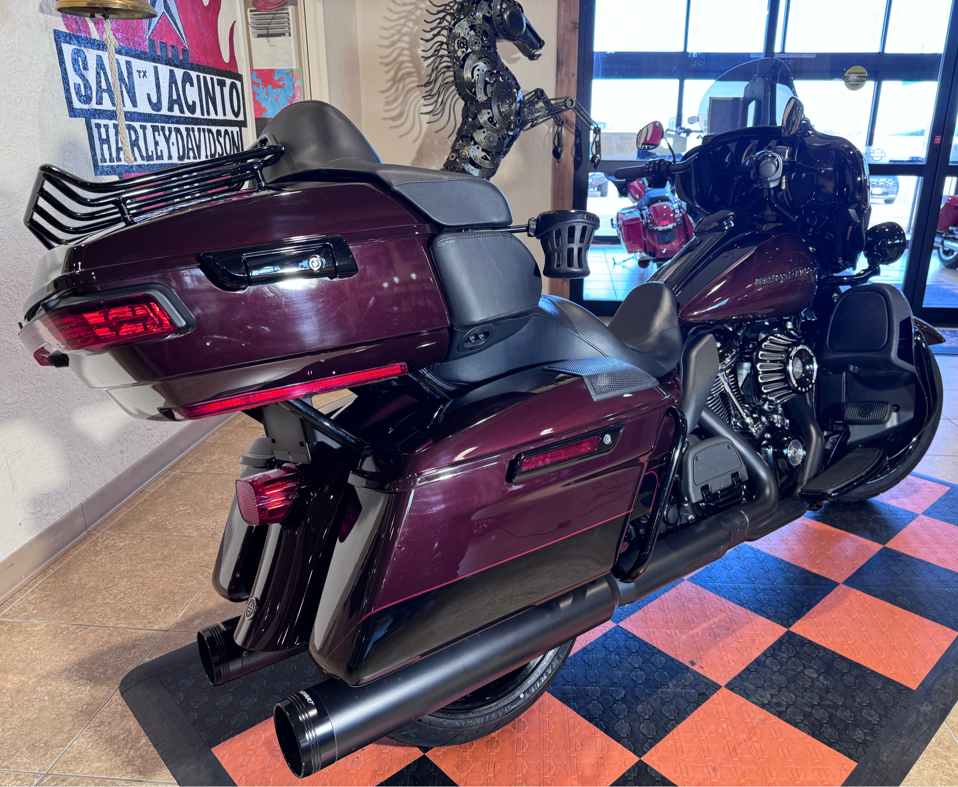 2022 Harley-Davidson Ultra Limited in Pasadena, Texas - Photo 2