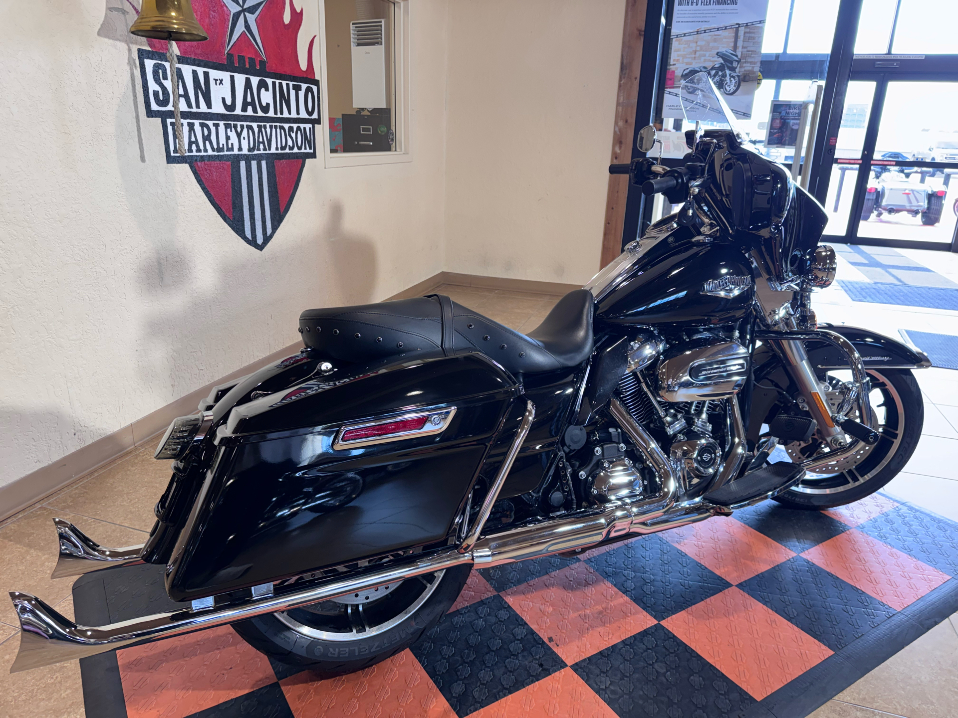 2022 Harley-Davidson Road King® in Pasadena, Texas - Photo 2