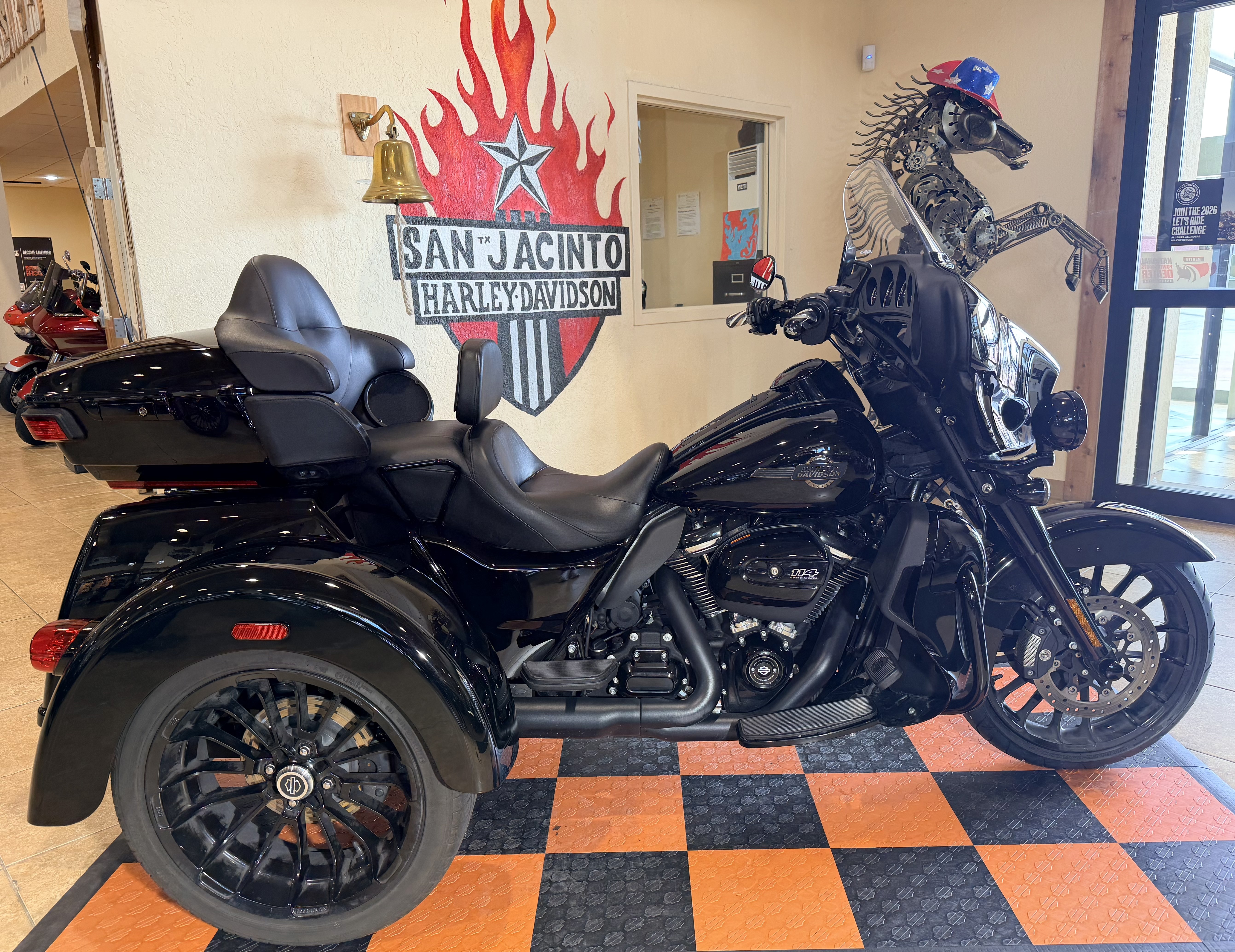 2025 Harley-Davidson Tri Glide® Ultra in Pasadena, Texas - Photo 1