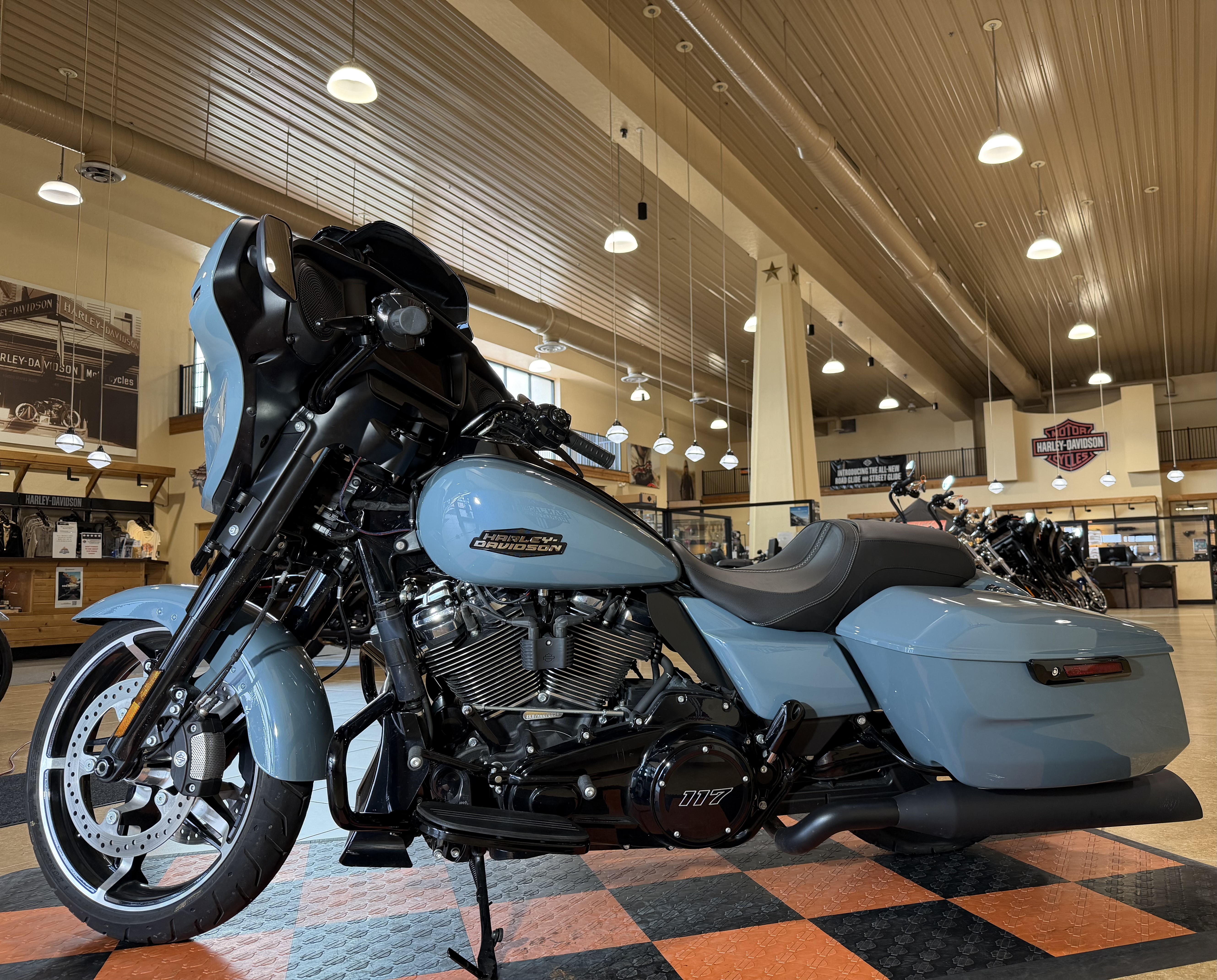 2024 Harley-Davidson Street Glide® in Pasadena, Texas - Photo 4