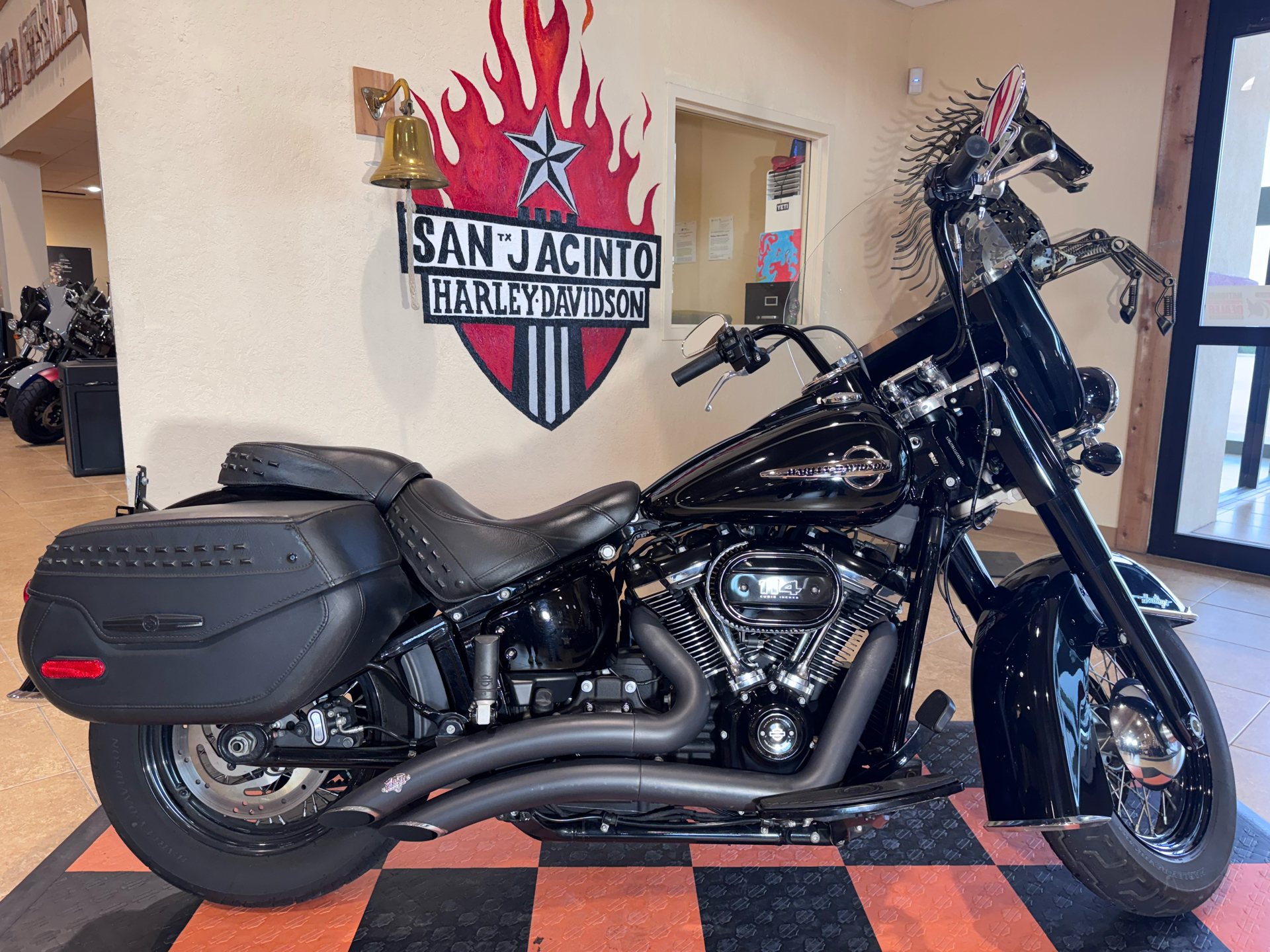 2018 Harley-Davidson Heritage Classic 114 in Pasadena, Texas - Photo 1