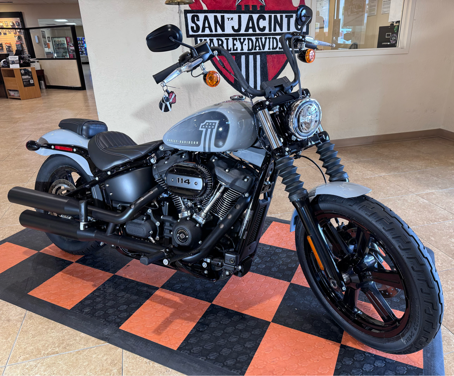 2024 Harley-Davidson Street Bob® 114 in Pasadena, Texas - Photo 3