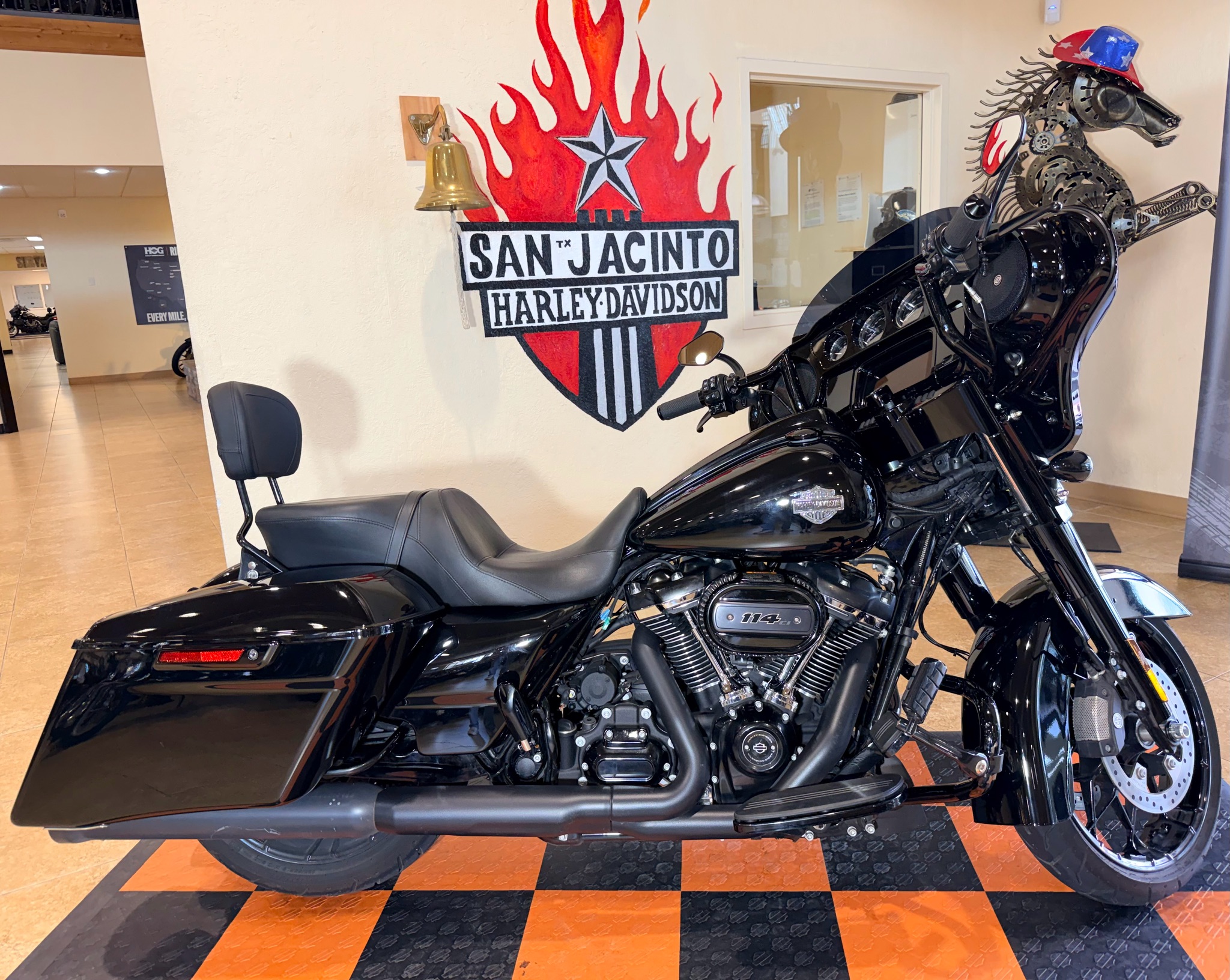 2023 Harley-Davidson Street Glide® Special 1