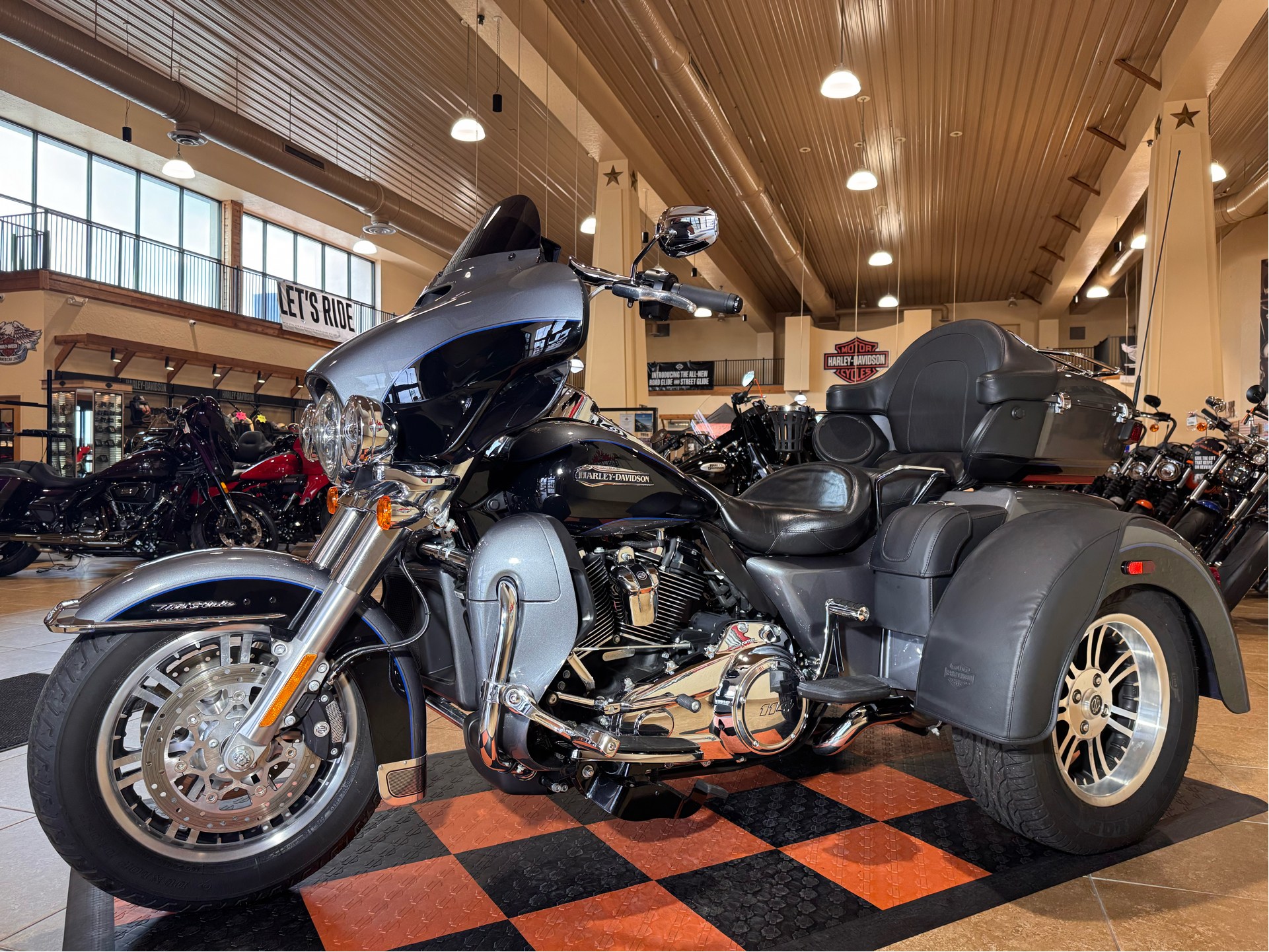 2021 Harley-Davidson Tri Glide® Ultra in Pasadena, Texas - Photo 4