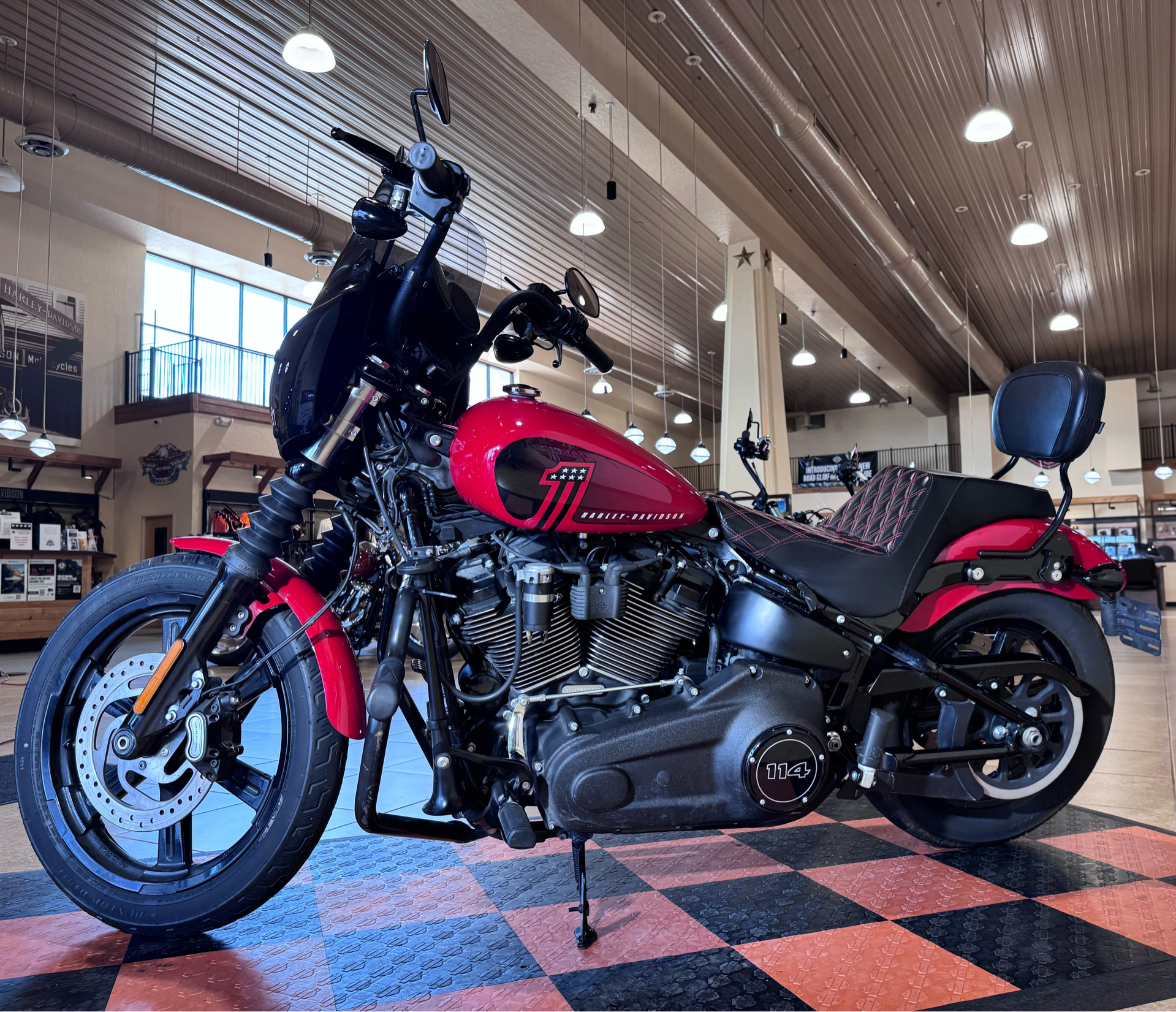 2023 Harley-Davidson Street Bob® 114 in Pasadena, Texas - Photo 4
