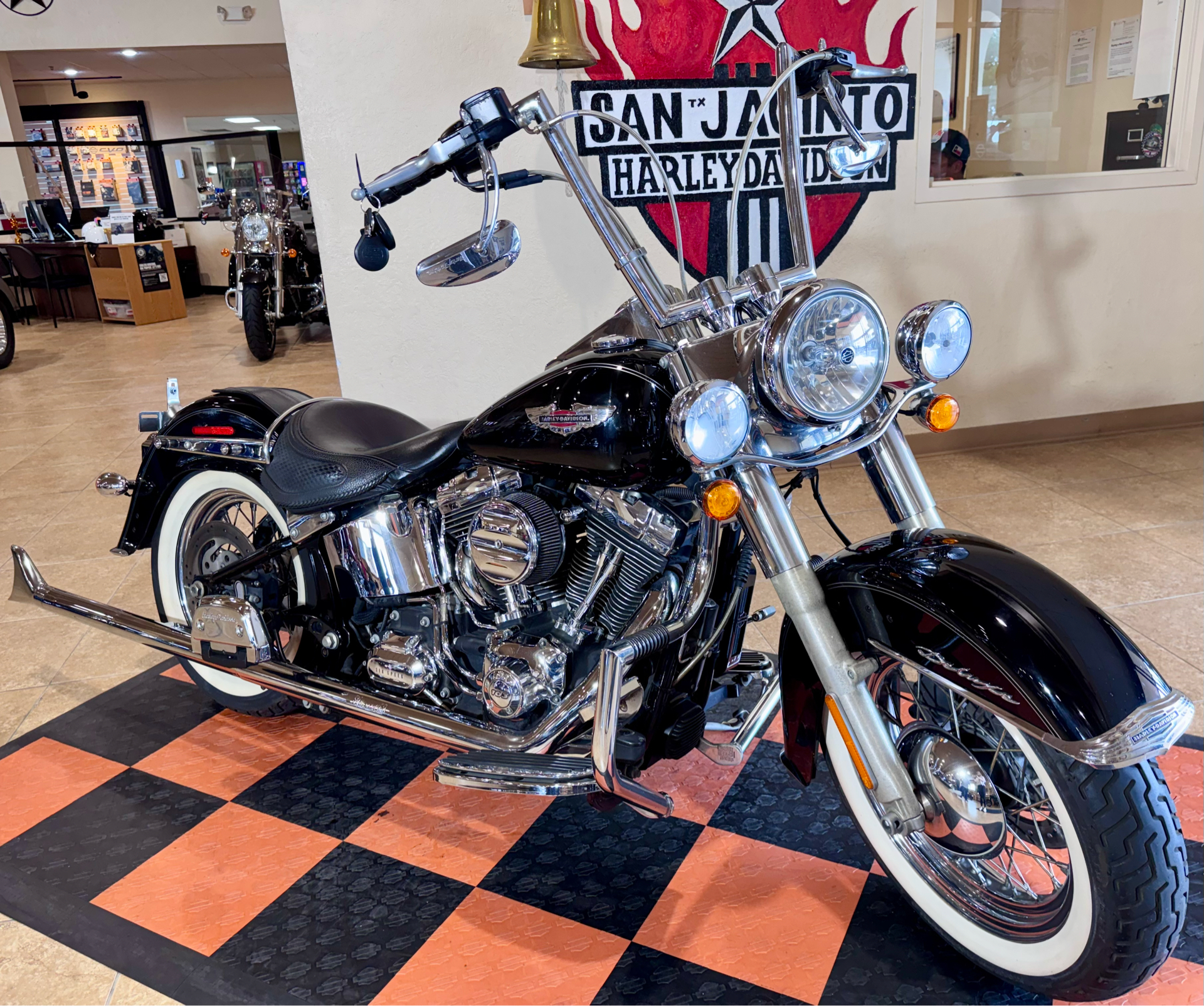 2014 Harley-Davidson Softail® Deluxe in Pasadena, Texas - Photo 3