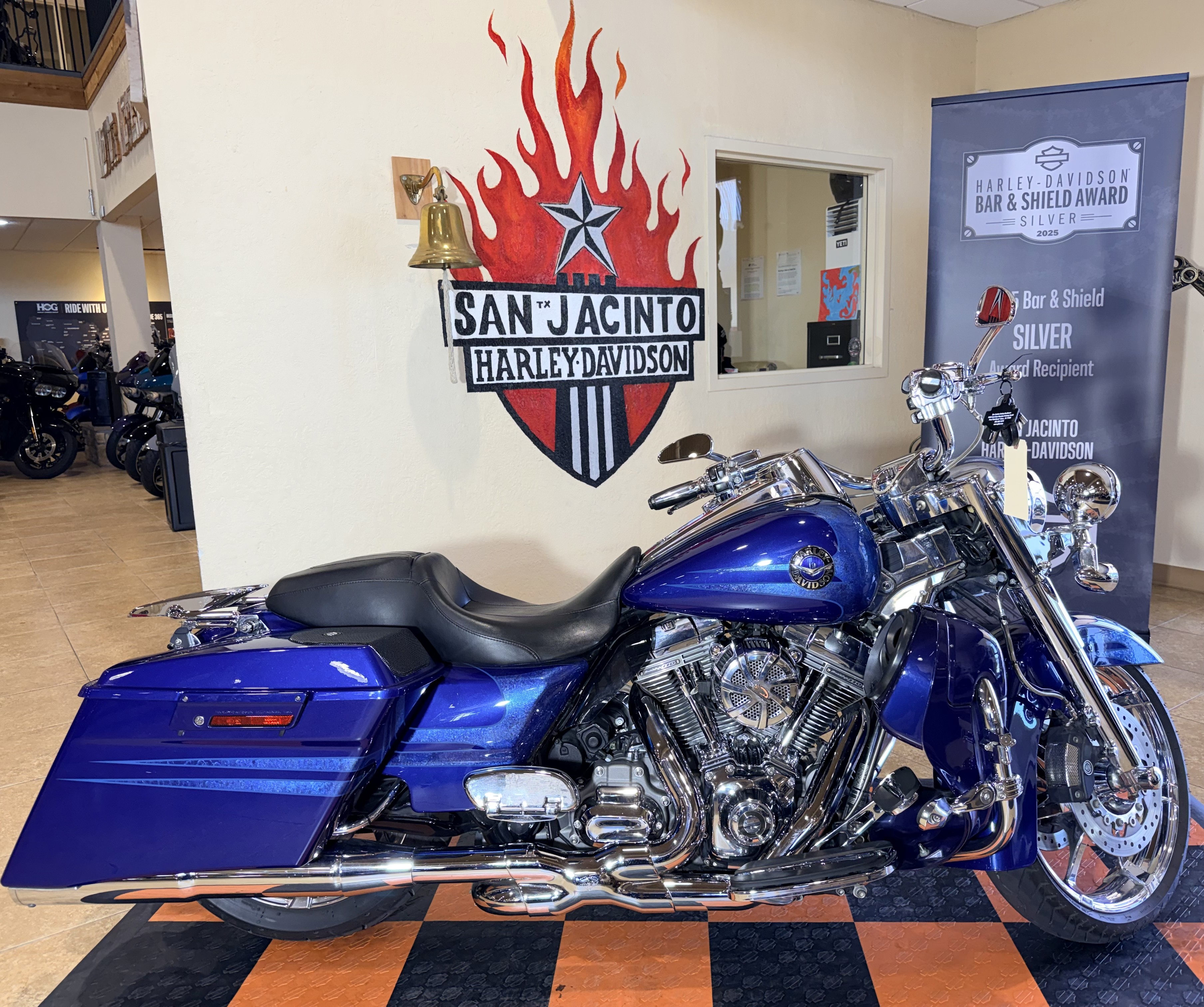 2013 Harley-Davidson CVO™ Road King® in Pasadena, Texas - Photo 1