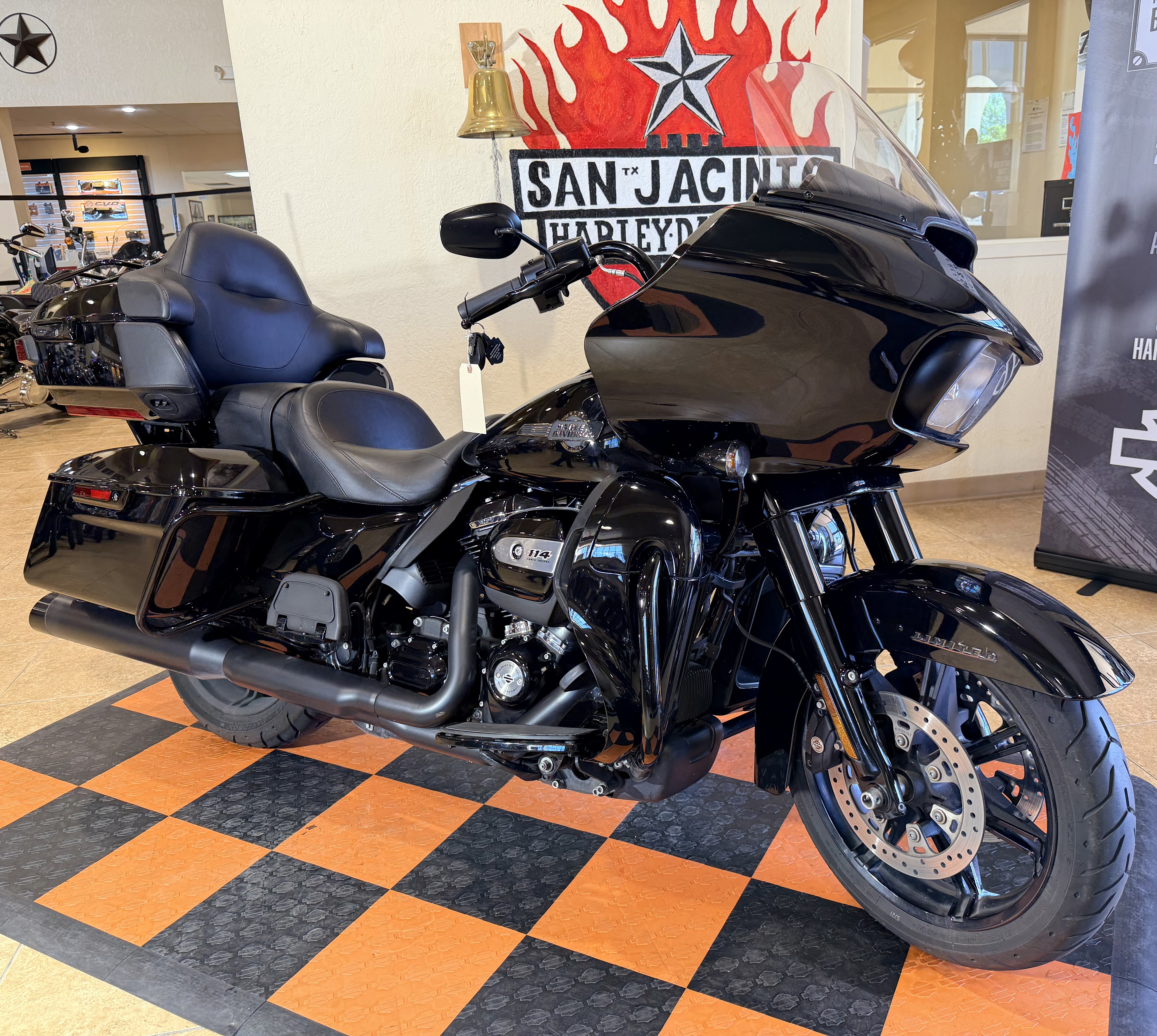2023 Harley-Davidson Road Glide® Limited in Pasadena, Texas - Photo 3