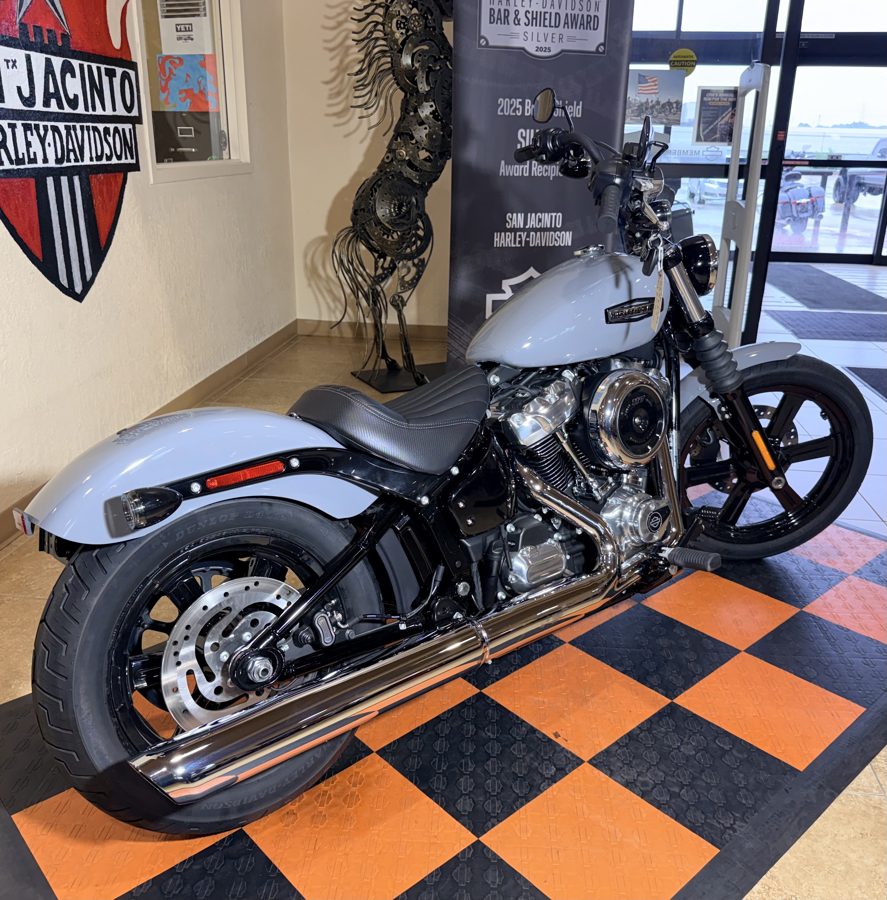 2026 Harley-Davidson Street Bob® in Pasadena, Texas - Photo 3