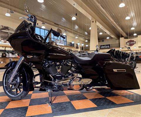 2020 Harley-Davidson Road Glide® in Pasadena, Texas - Photo 4