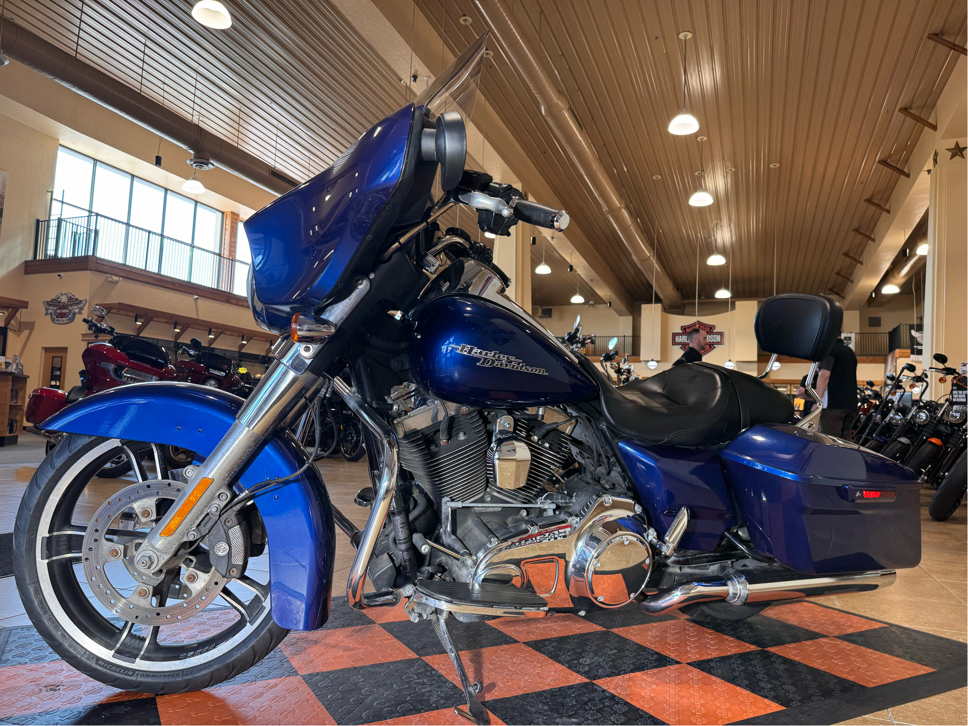 2015 Harley-Davidson Street Glide® in Pasadena, Texas - Photo 4