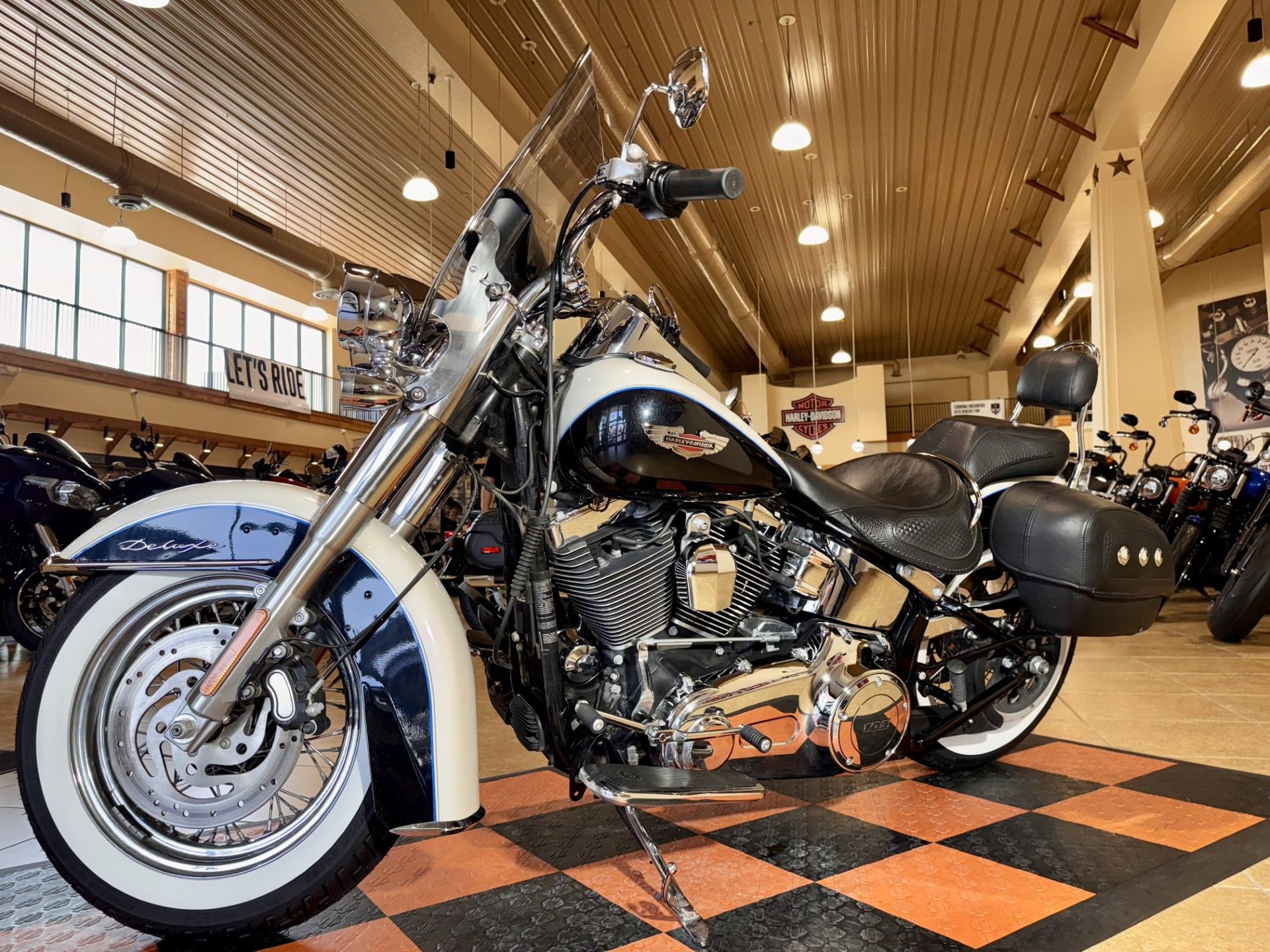 2012 Harley-Davidson Softail® Deluxe in Pasadena, Texas - Photo 2
