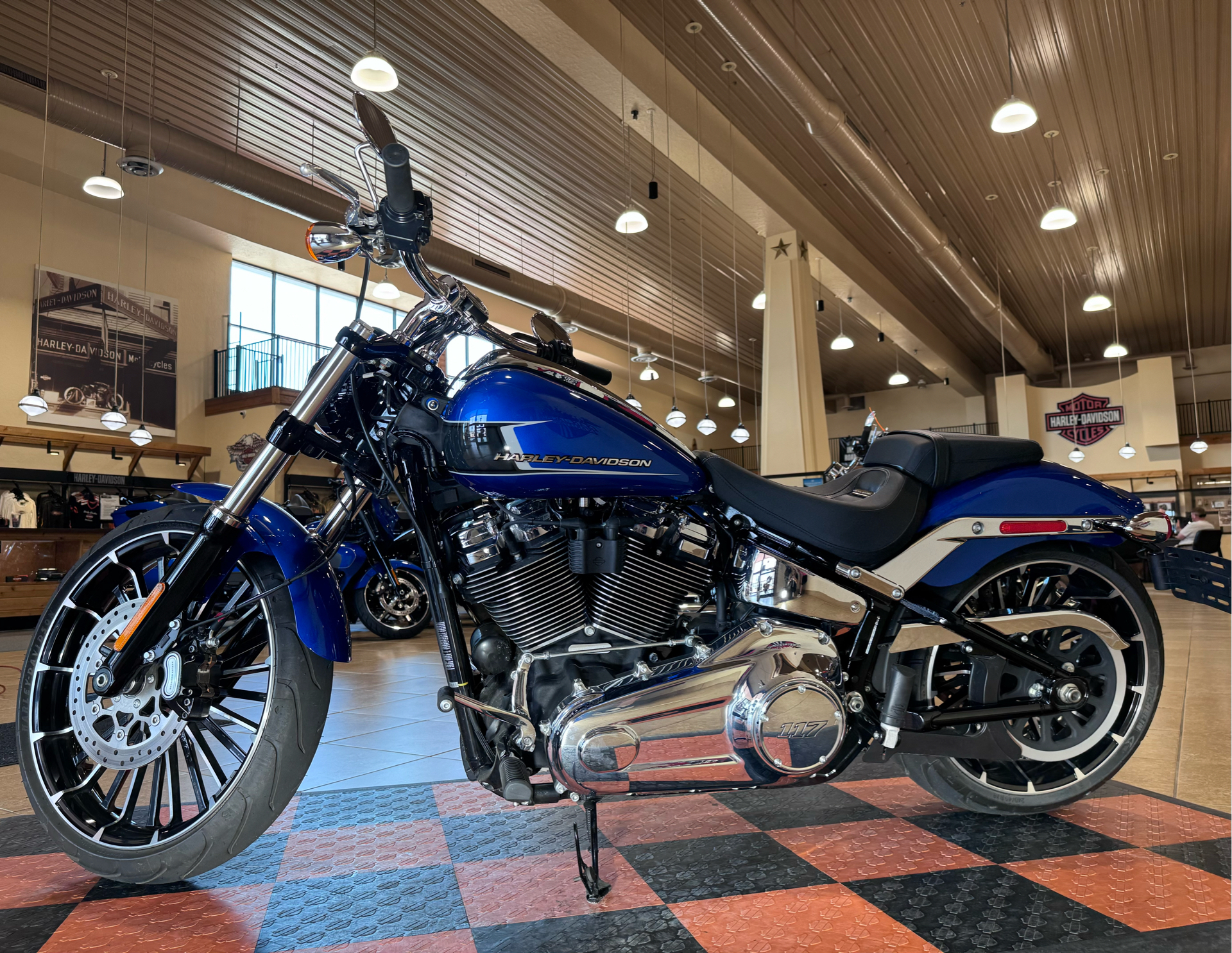 2024 Harley-Davidson Breakout® in Pasadena, Texas - Photo 4