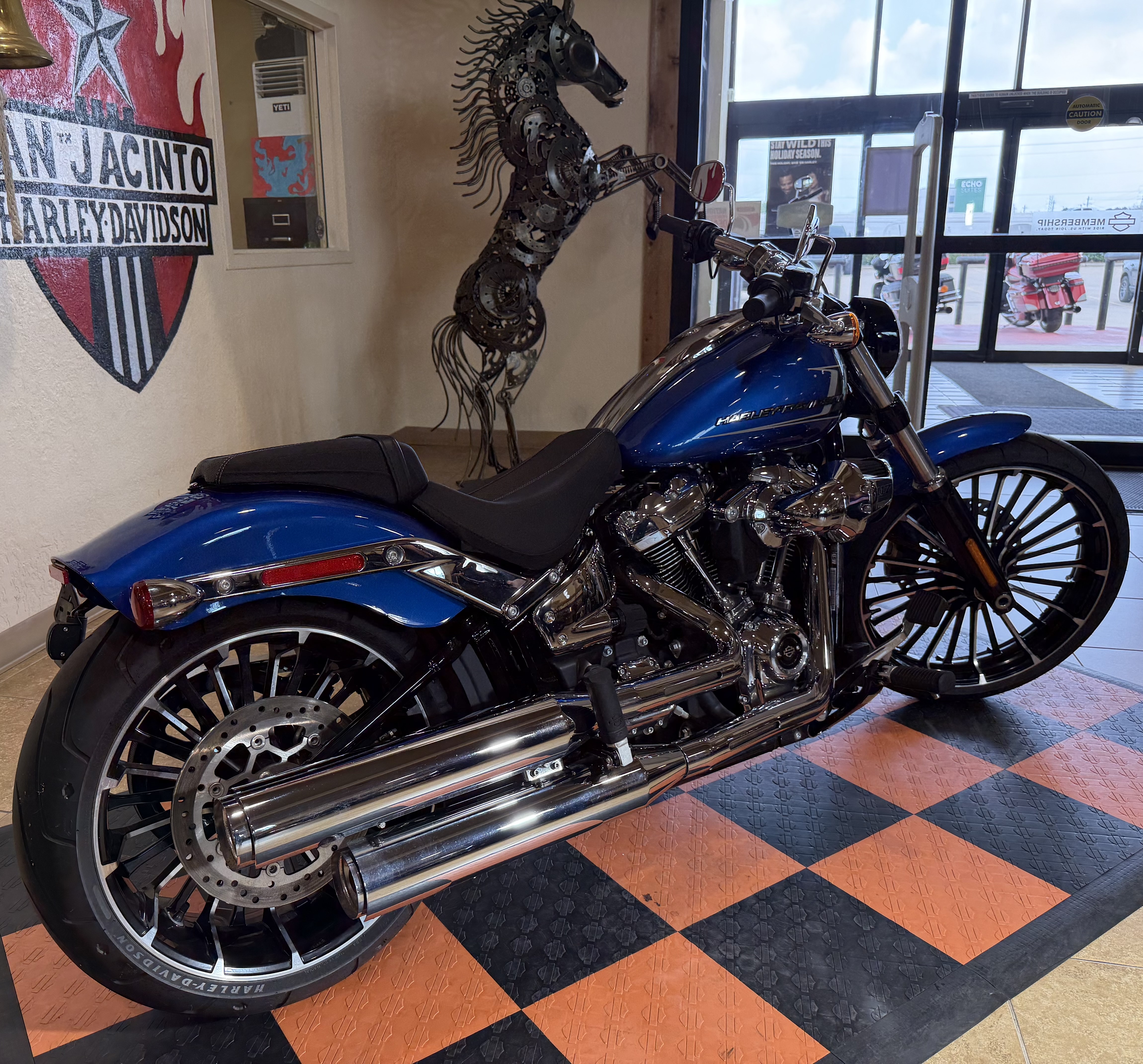 2024 Harley-Davidson Breakout® in Pasadena, Texas - Photo 2