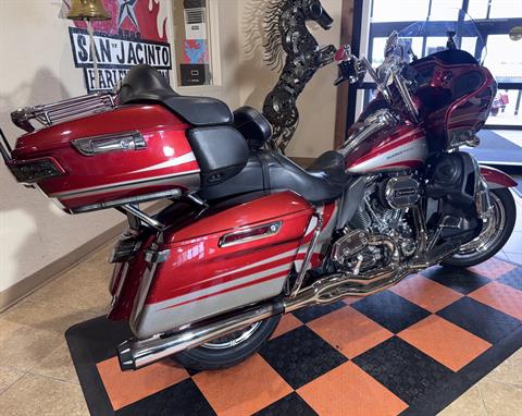 2016 Harley-Davidson CVO™ Road Glide™ Ultra in Pasadena, Texas - Photo 2