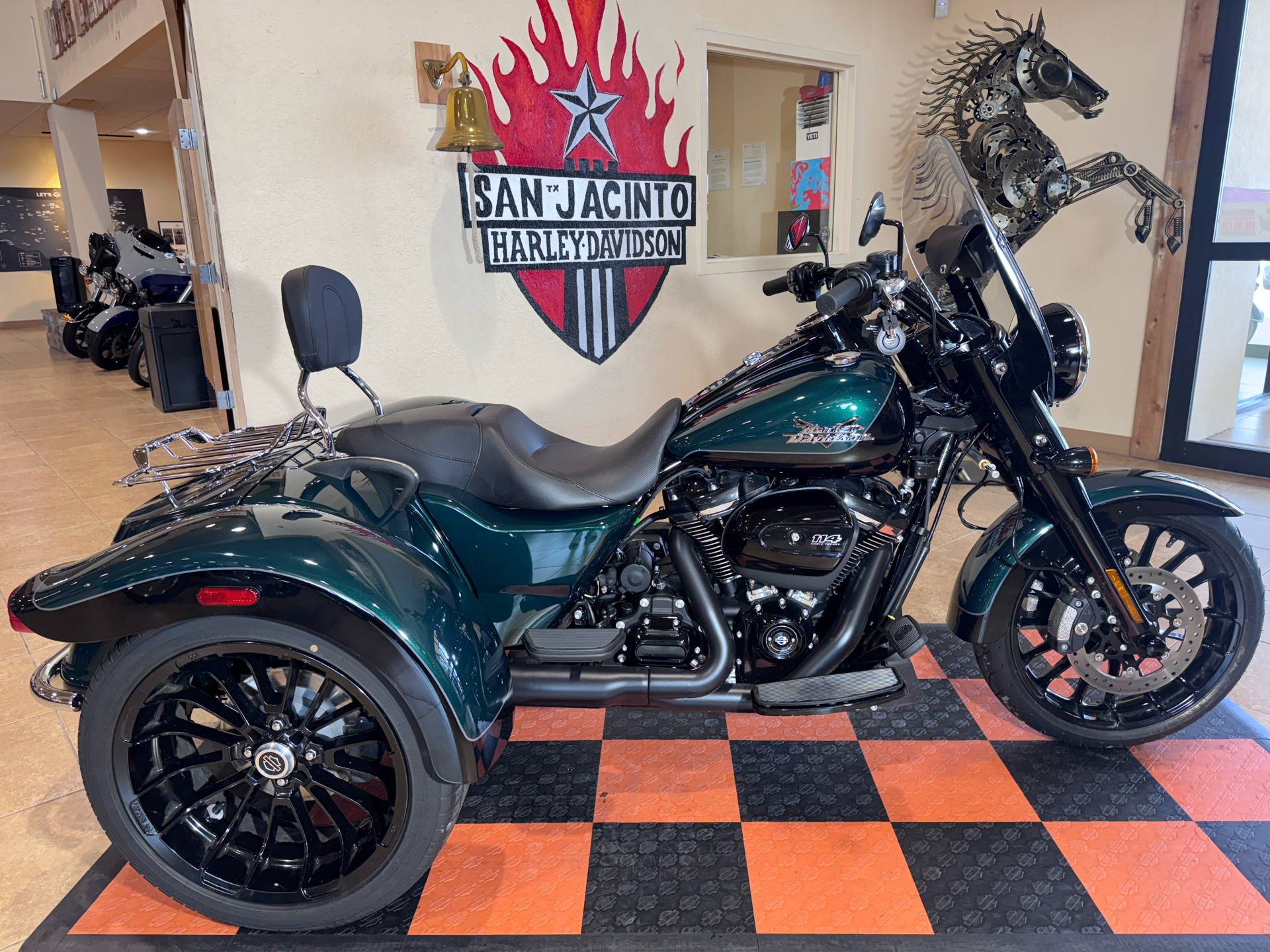 Motorcycle Harley Yeti 20oz 360 Motorcycle Parts Laser Engraved