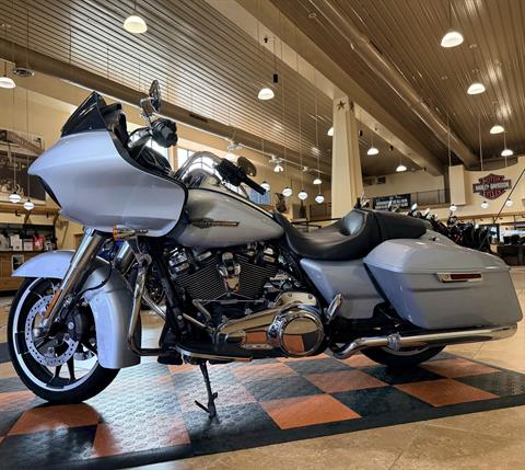 2023 Harley-Davidson Road Glide® in Pasadena, Texas - Photo 4