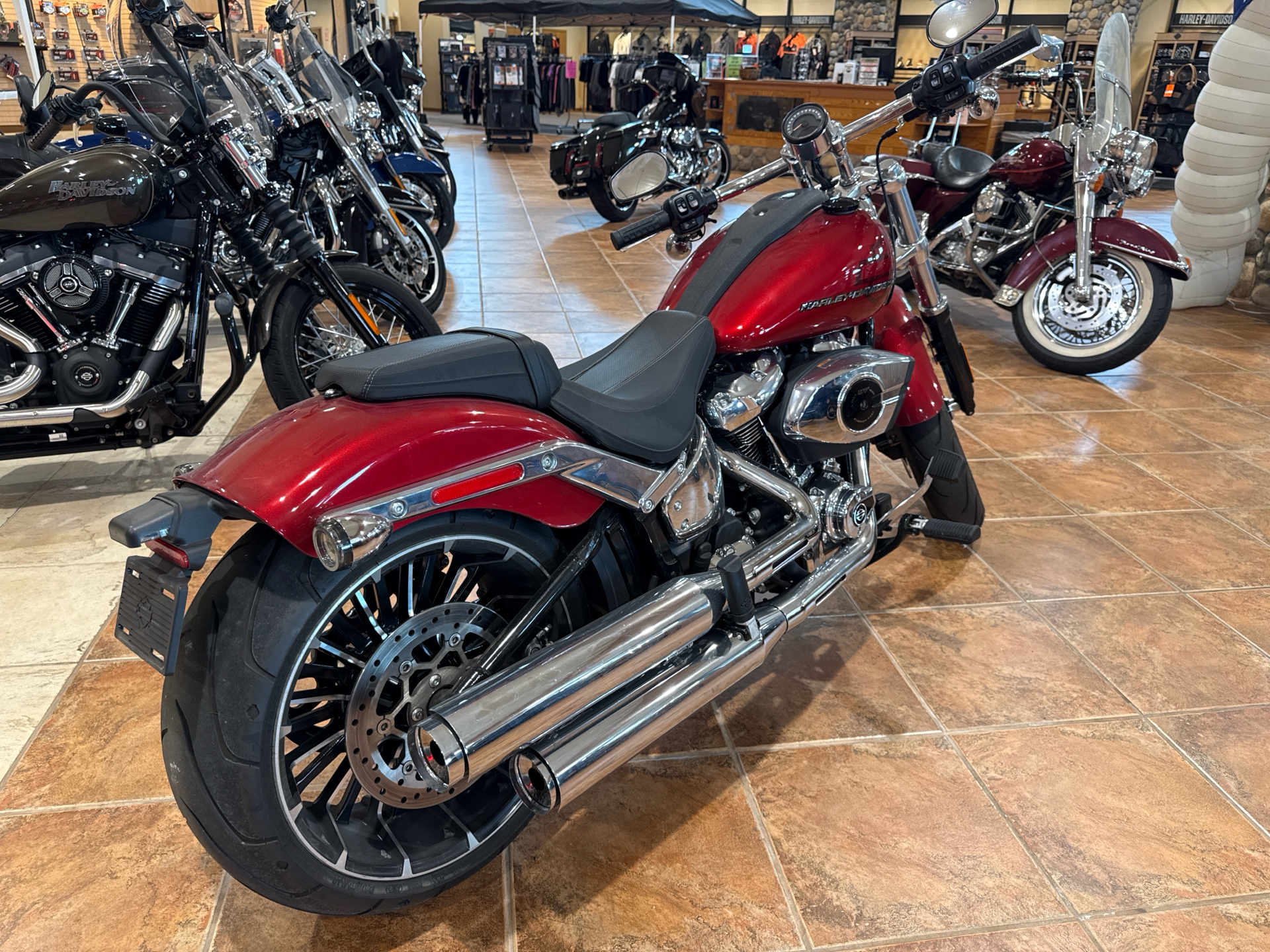 2025 Harley-Davidson Breakout® in Houston, Texas - Photo 3