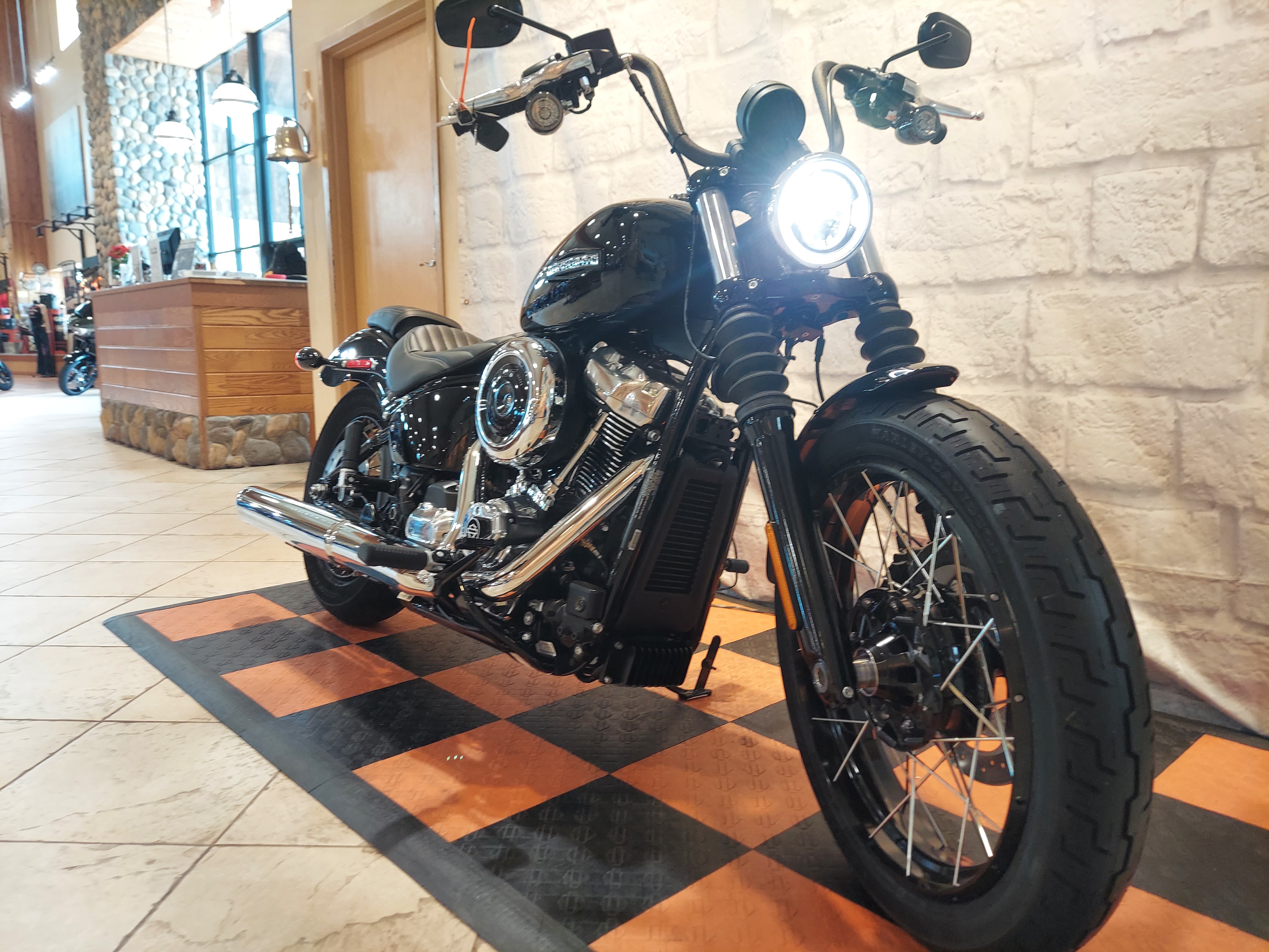 2025 Harley-Davidson Street Bob® in Houston, Texas - Photo 2