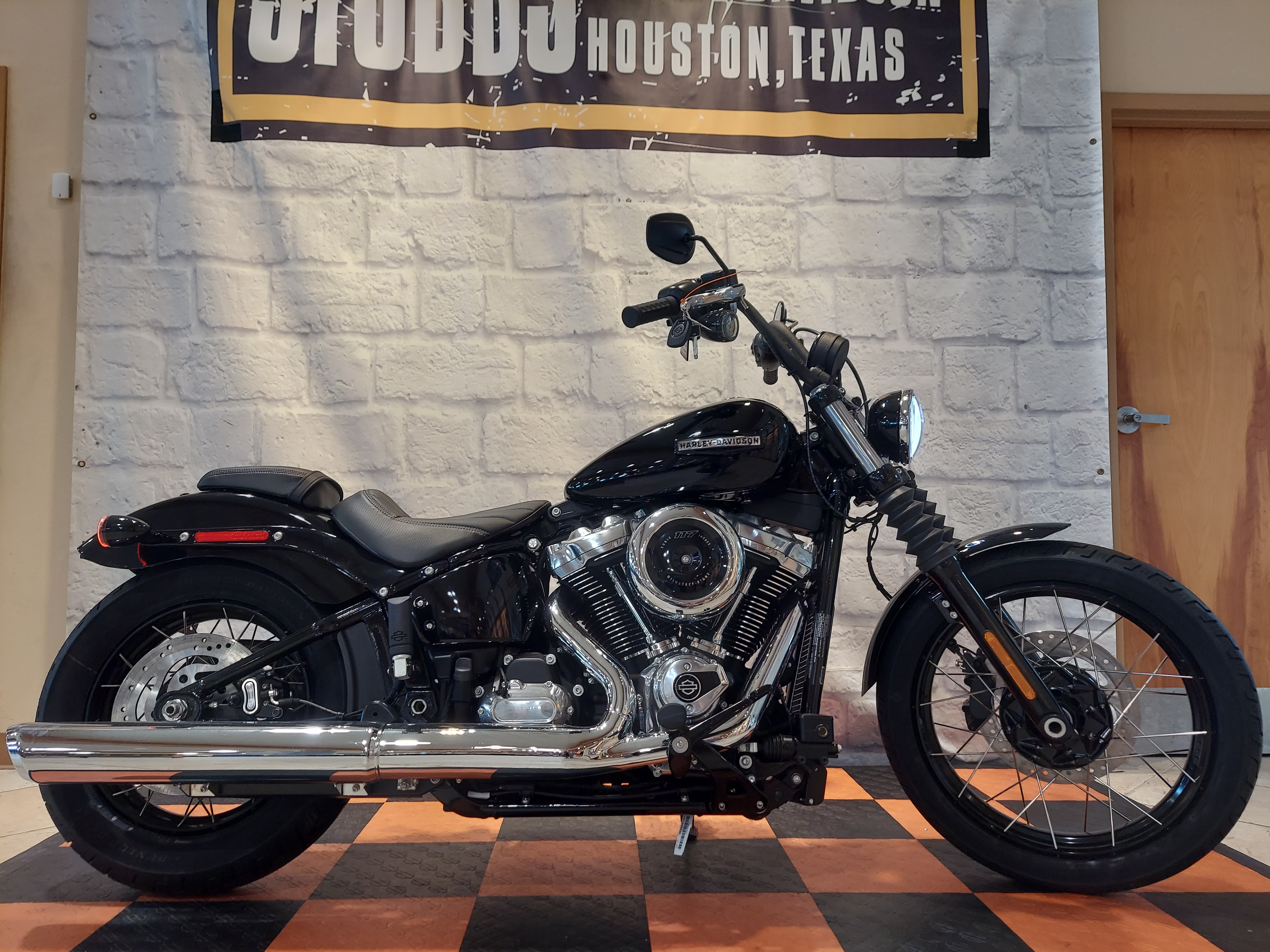 2025 Harley-Davidson Street Bob® in Houston, Texas - Photo 1