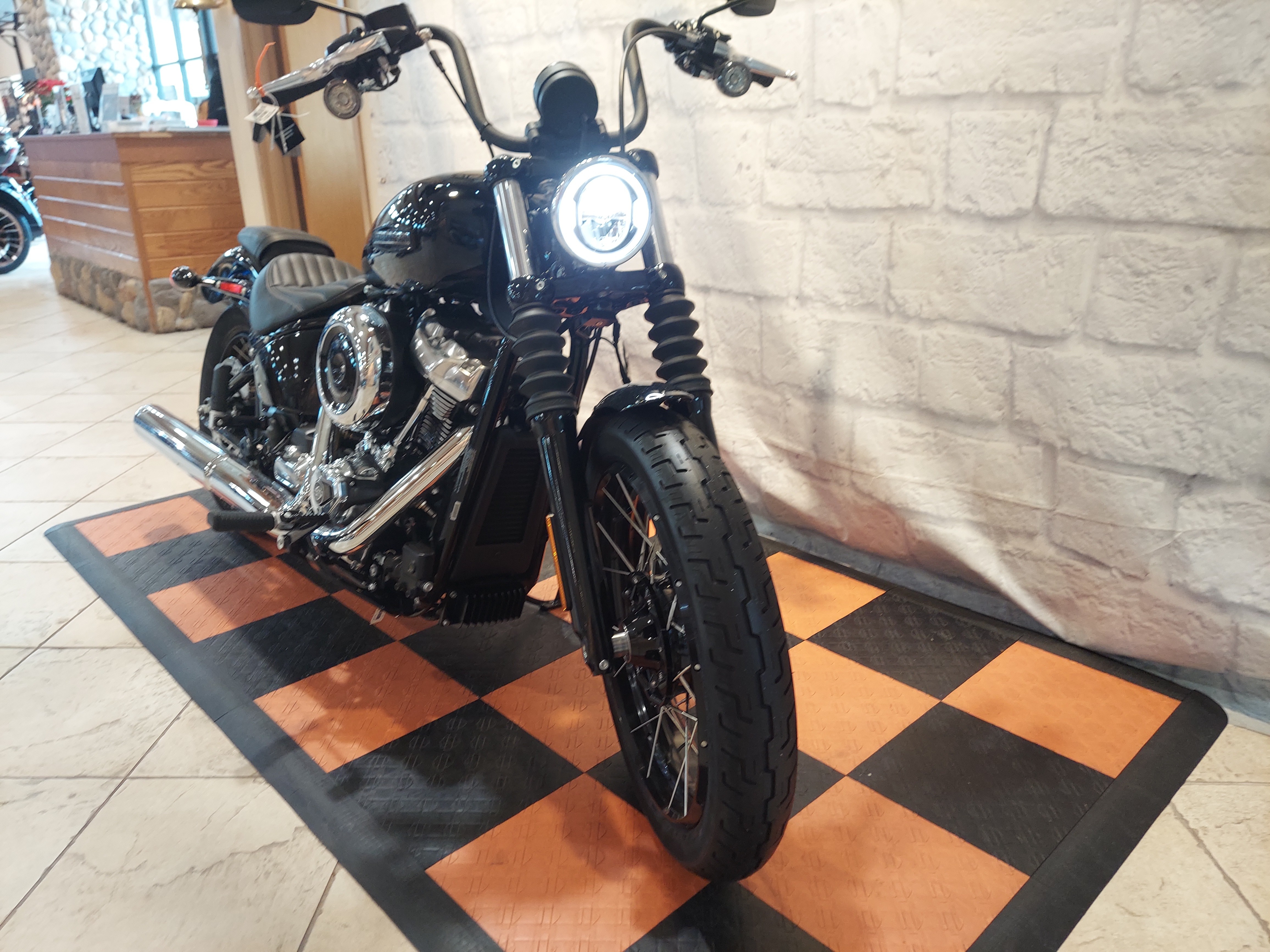 2025 Harley-Davidson Street Bob® in Houston, Texas - Photo 2