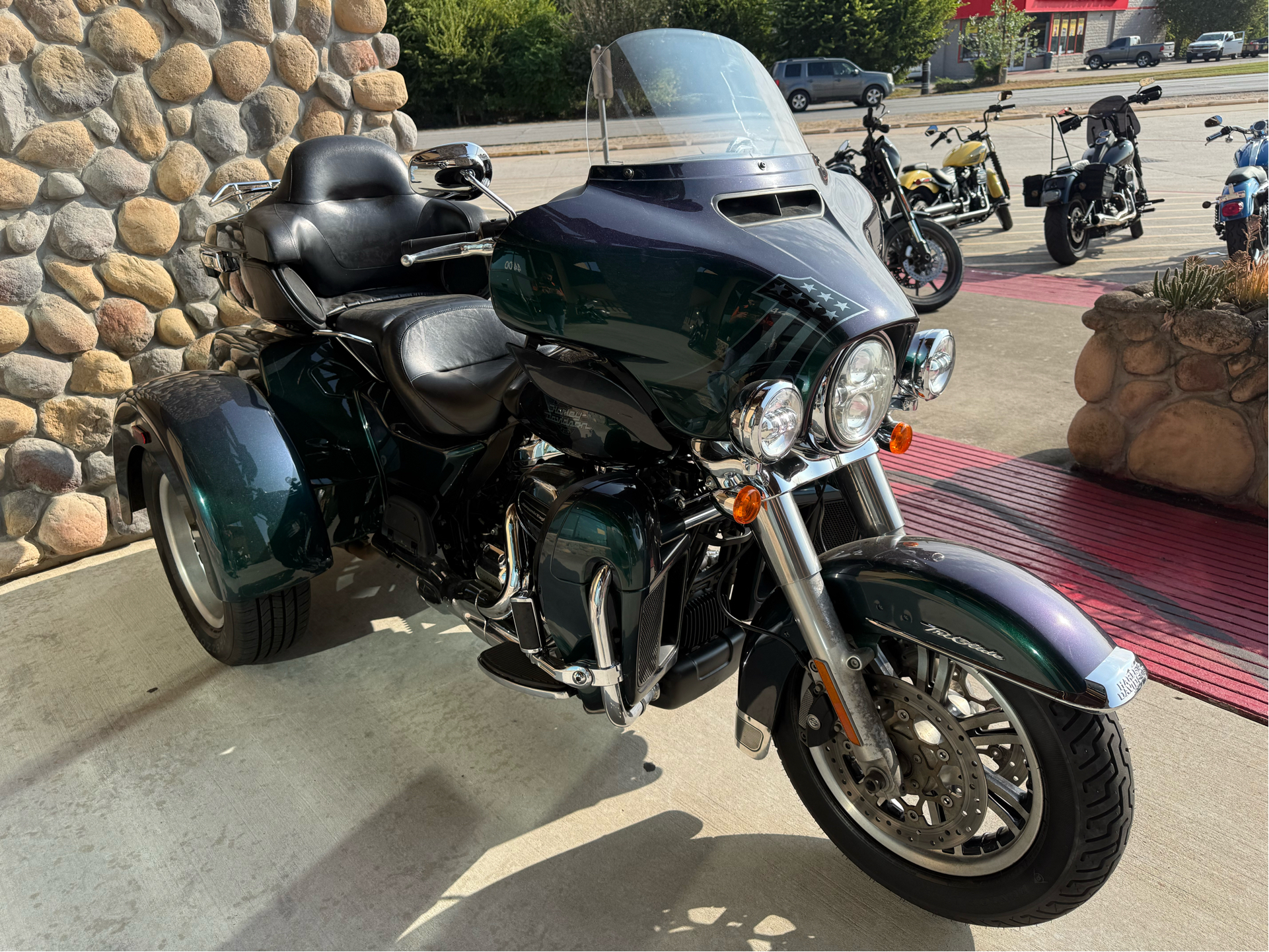 2021 Harley-Davidson Tri Glide® Ultra in Houston, Texas - Photo 2