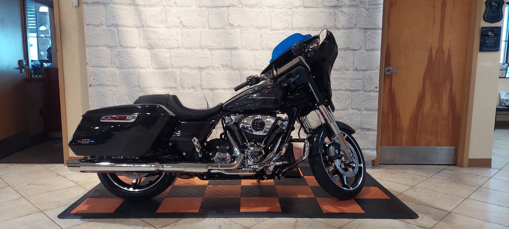2026 Harley-Davidson Street Glide® 1