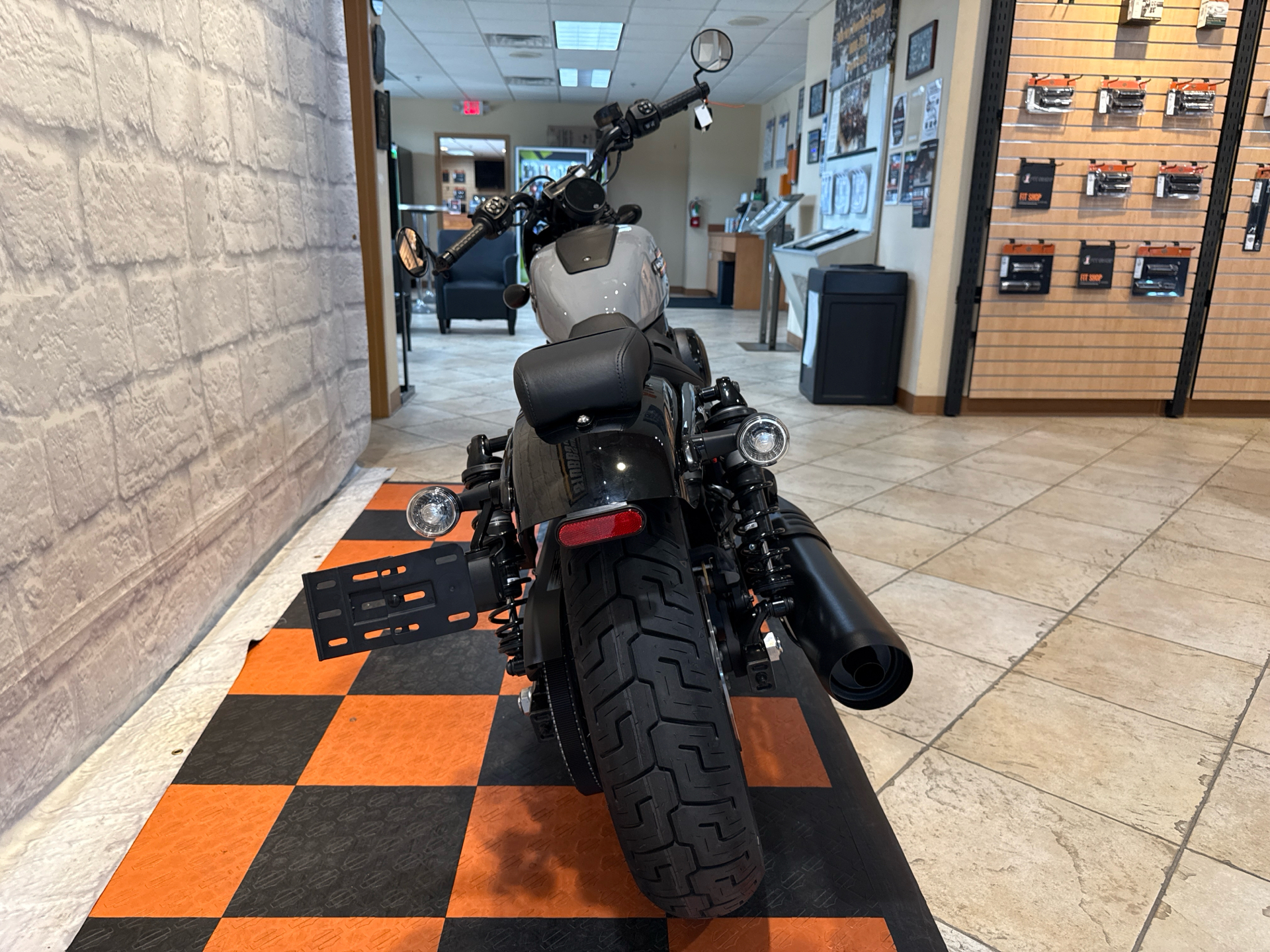2025 Harley-Davidson Nightster® Special in Houston, Texas - Photo 5