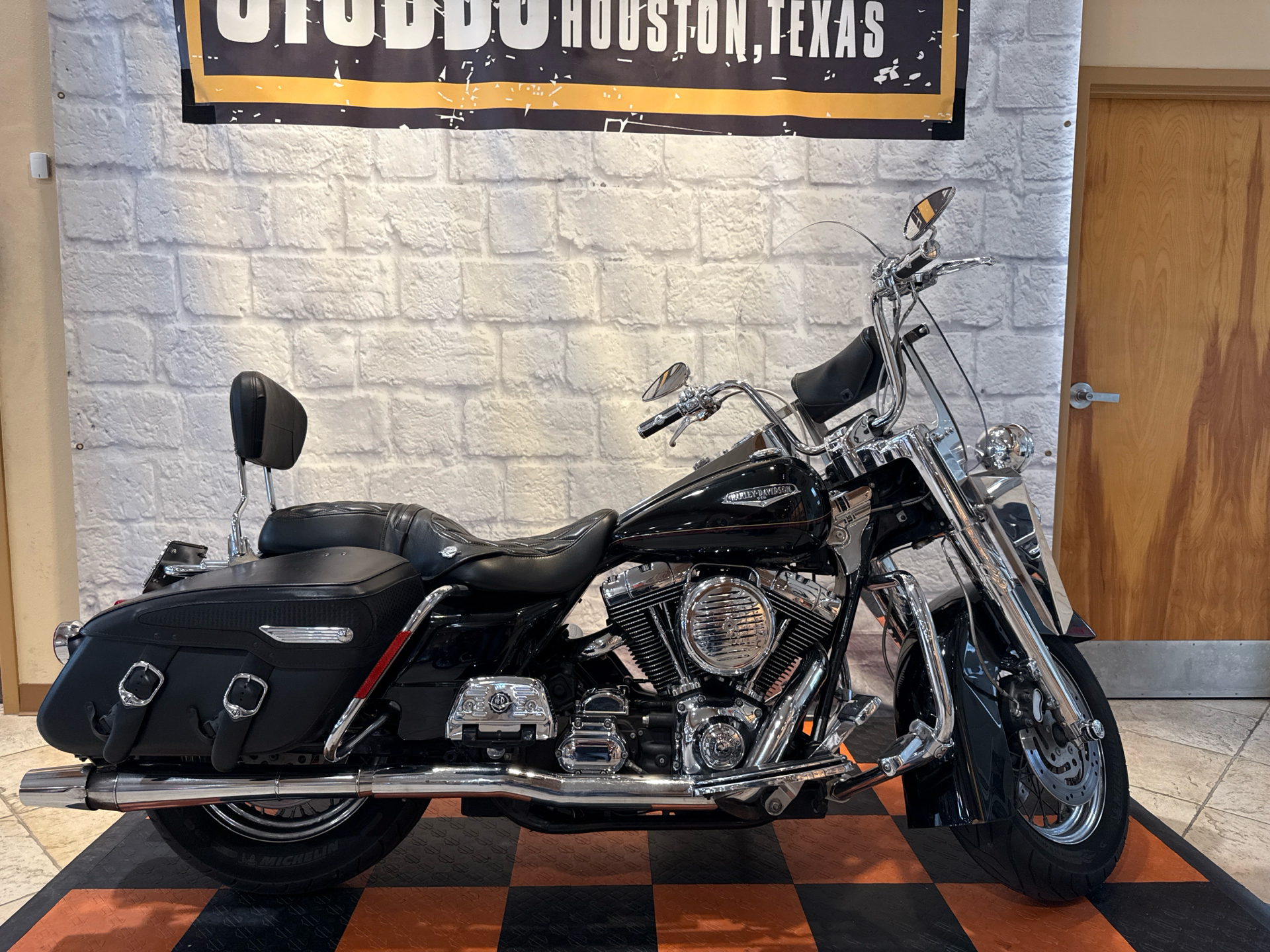2001 Harley-Davidson FLHRCI Road King® Classic in Houston, Texas - Photo 1