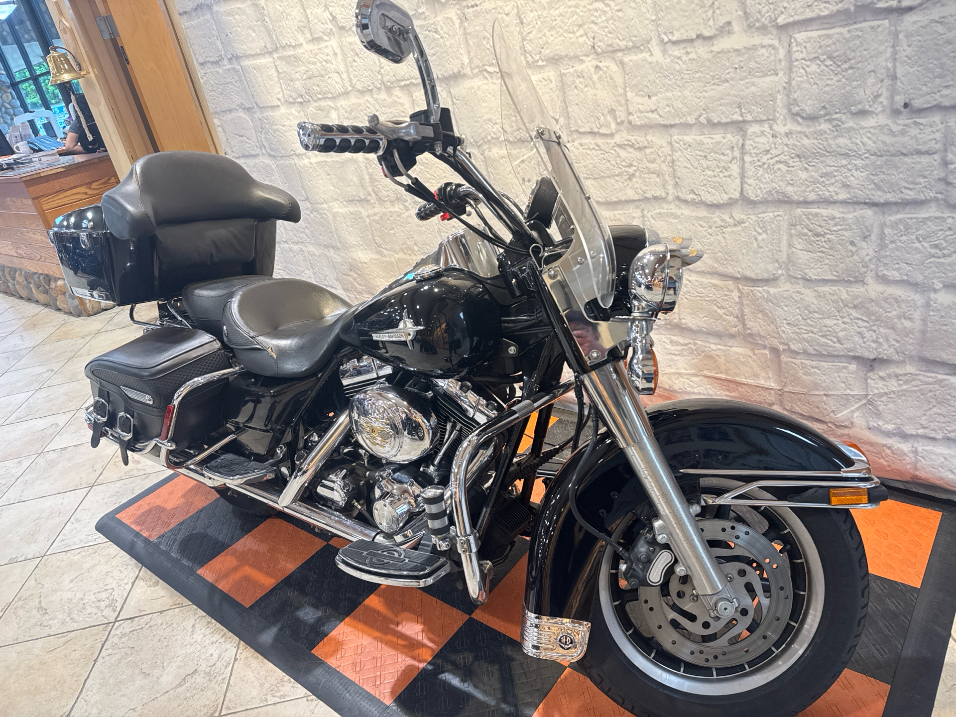2001 Harley-Davidson FLHRCI Road King® Classic in Houston, Texas - Photo 2