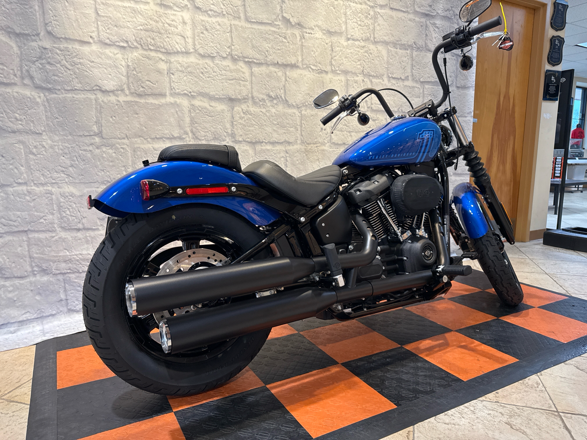 2024 Harley-Davidson Street Bob® 114 in Houston, Texas - Photo 3