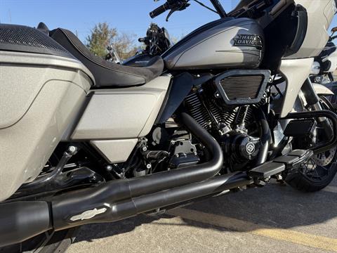 2023 Harley-Davidson CVO™ Road Glide® in Houston, Texas - Photo 6