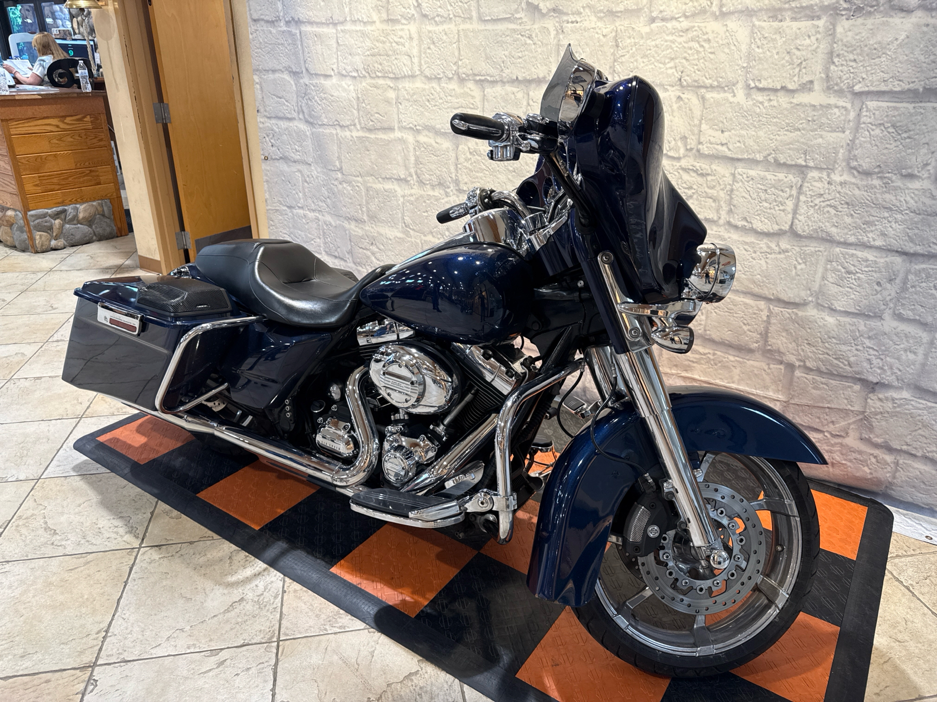 2012 Harley-Davidson STREET GLIDE in Houston, Texas - Photo 2