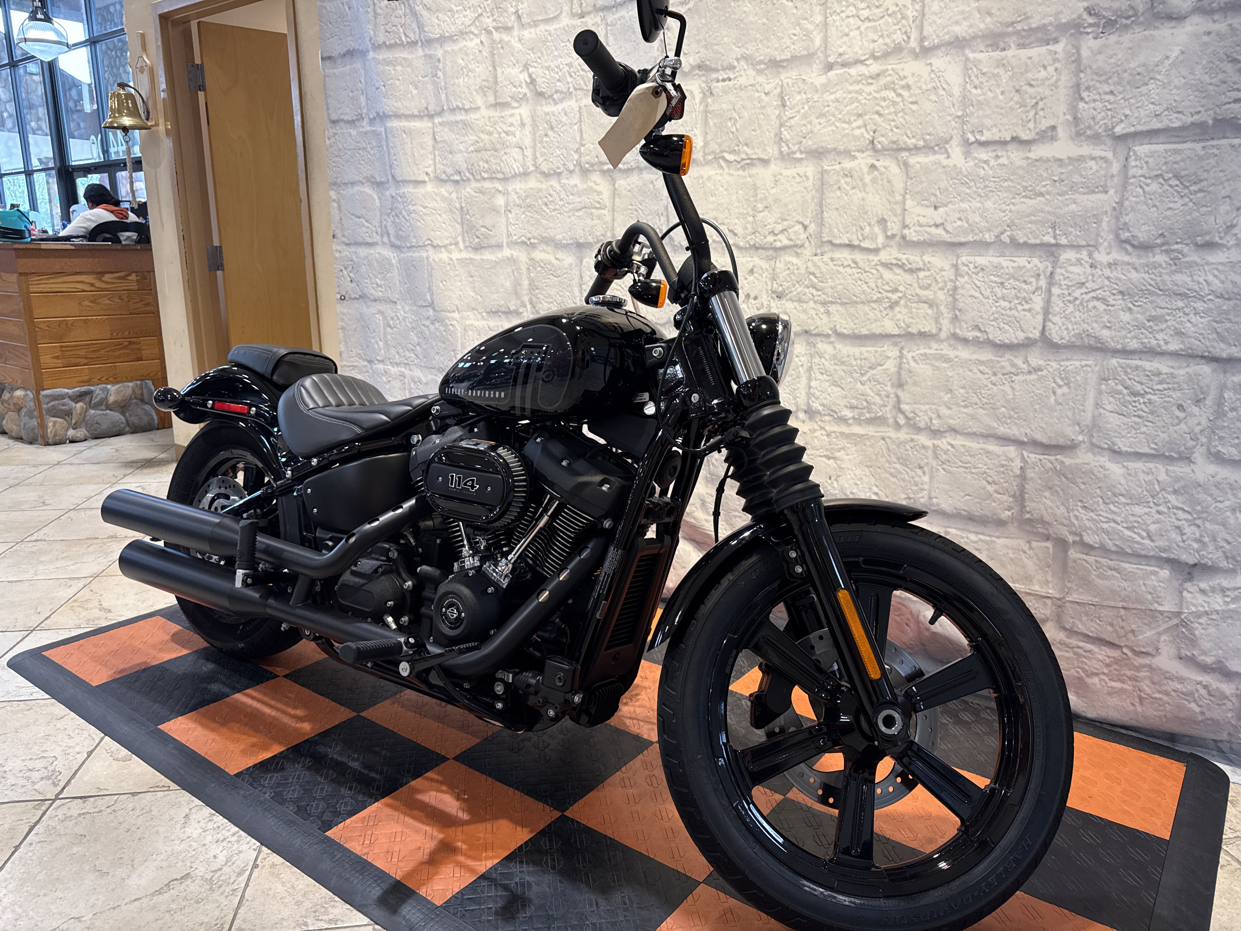 2024 Harley-Davidson Street Bob® 114 in Houston, Texas - Photo 2