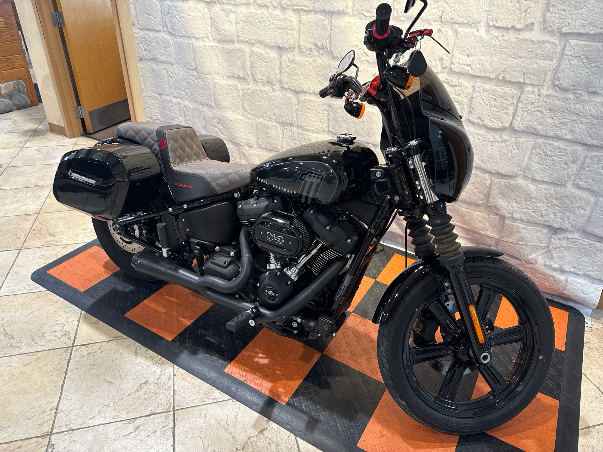 2024 Harley-Davidson Street Bob® 114 in Houston, Texas - Photo 2