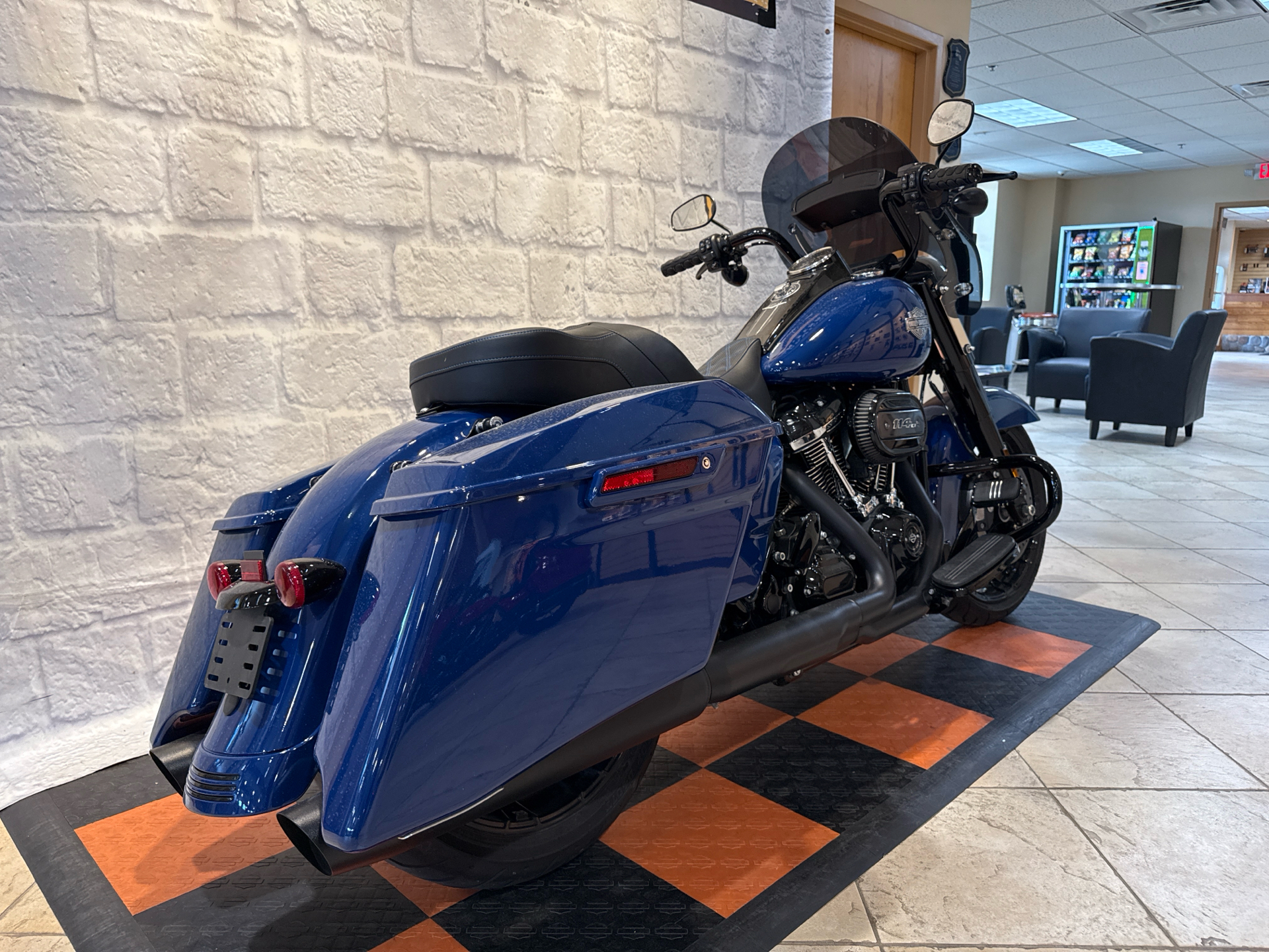 2023 Harley-Davidson Road King® Special in Houston, Texas - Photo 3