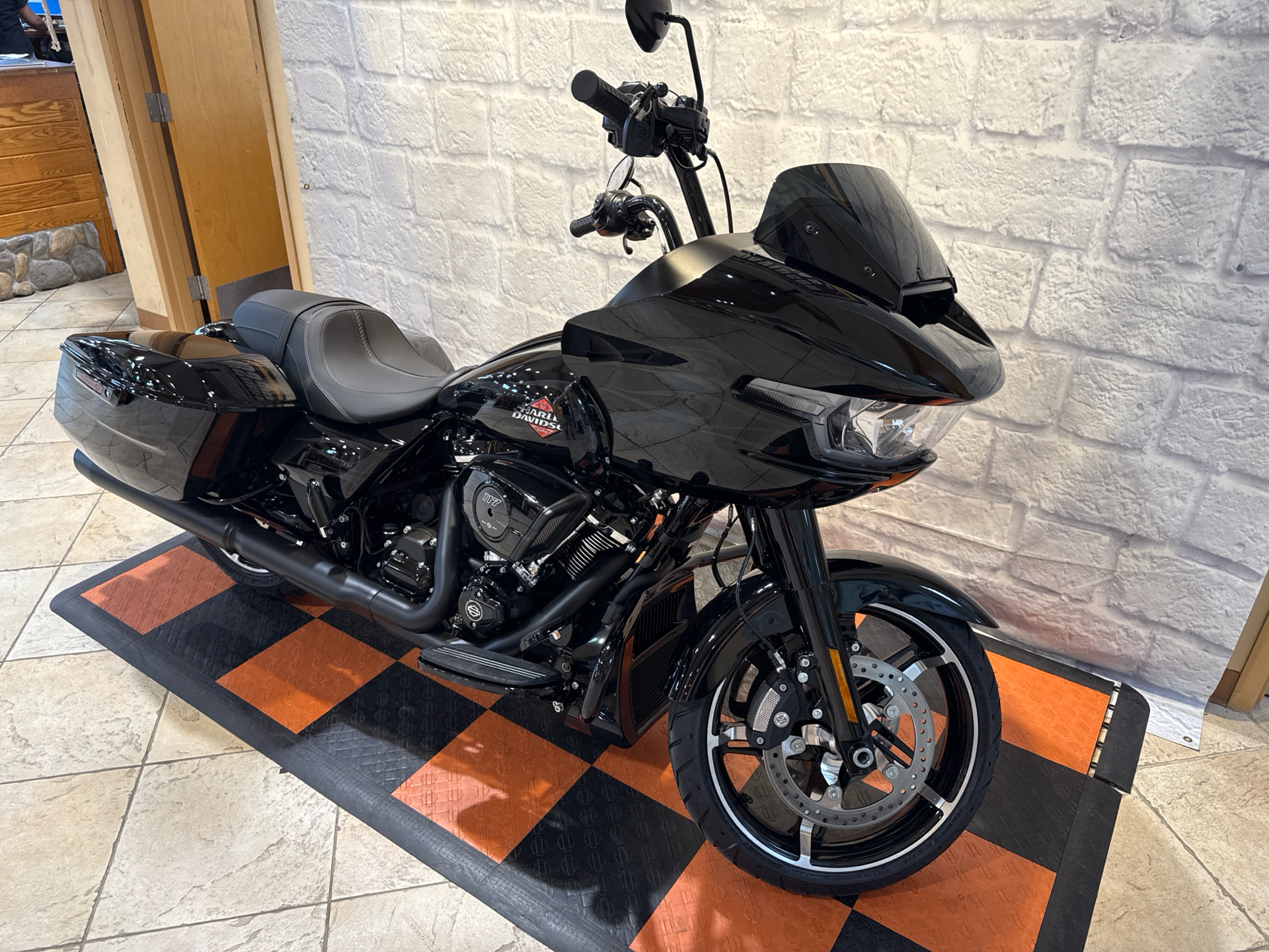 2025 Harley-Davidson Road Glide® in Houston, Texas - Photo 2