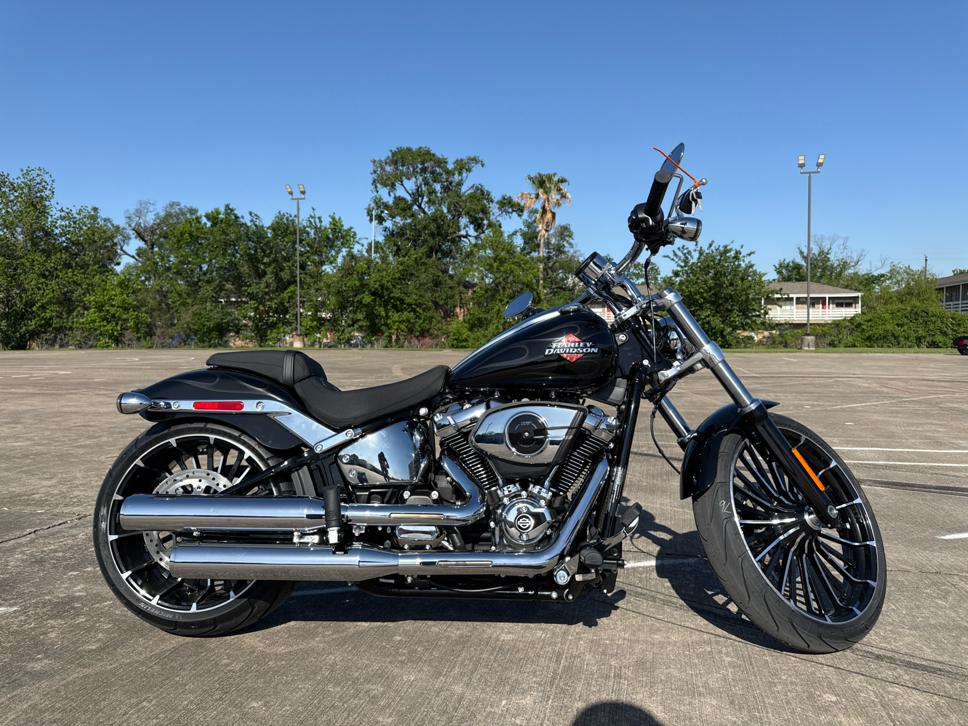 2025 Harley-Davidson Breakout® in Houston, Texas - Photo 1