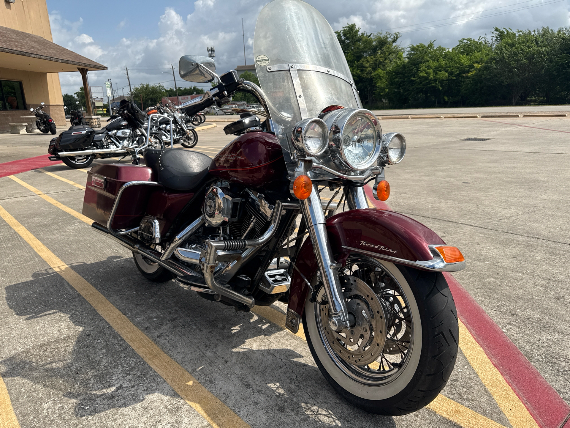 2002 Harley-Davidson FLHR/FLHRI Road King® in Houston, Texas - Photo 2