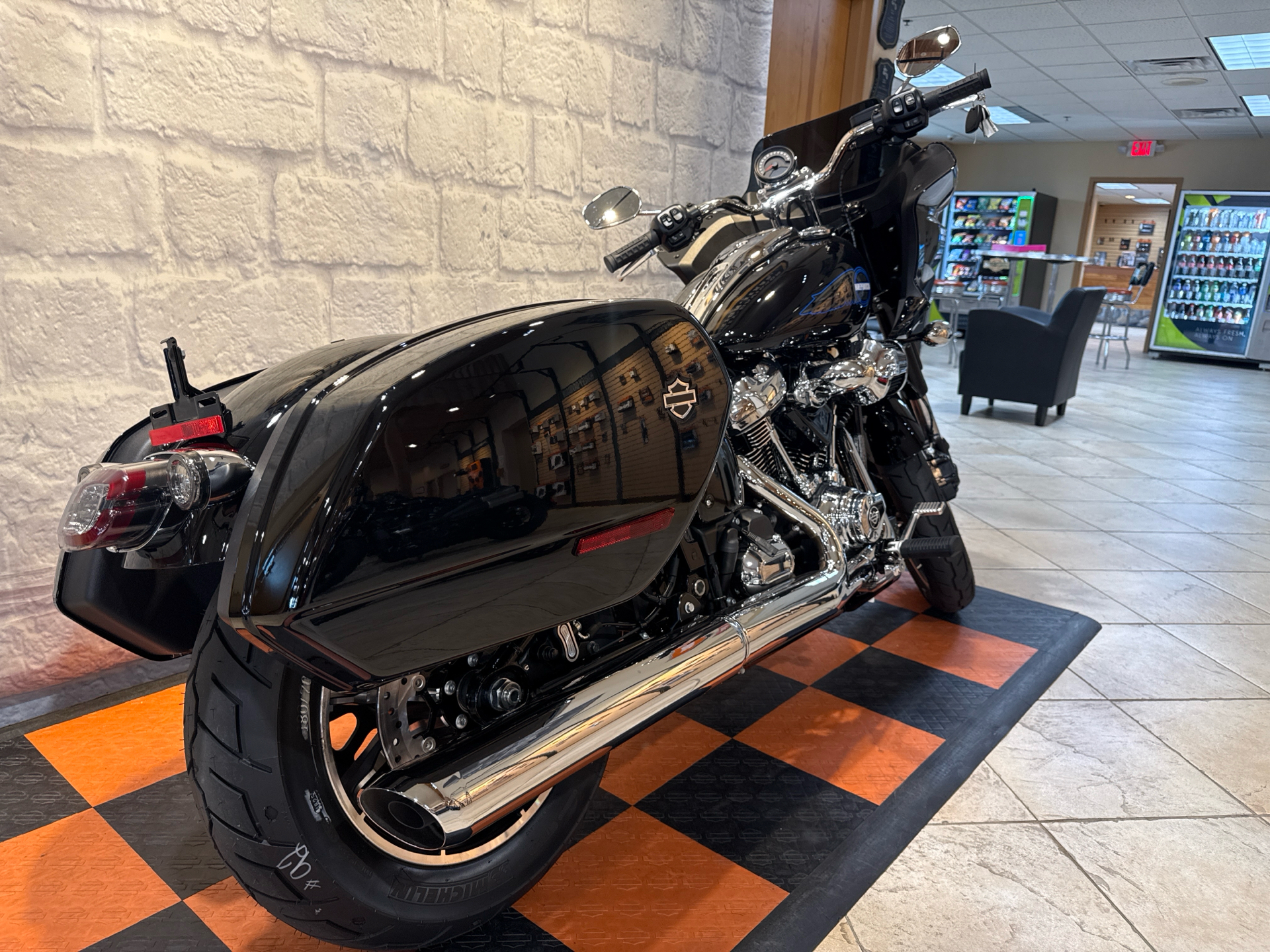 2025 Harley-Davidson Low Rider® ST in Houston, Texas - Photo 3