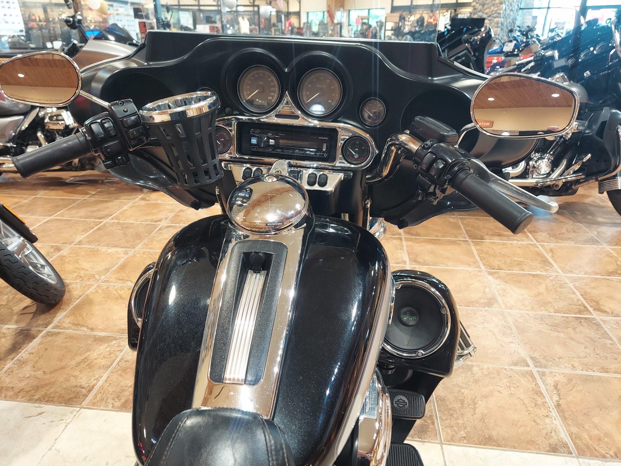 2013 Harley-Davidson Tri Glide® Ultra Classic® in Houston, Texas - Photo 5