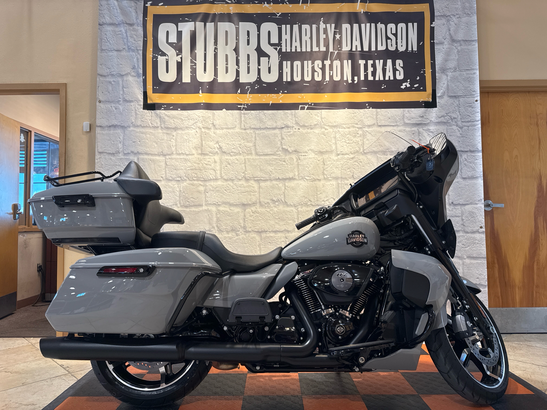 2025 Harley-Davidson Street Glide® Ultra in Houston, Texas - Photo 1