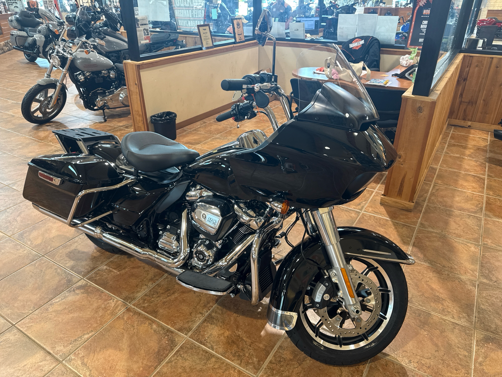 2024 Harley-Davidson Road Glide Police in Houston, Texas - Photo 2