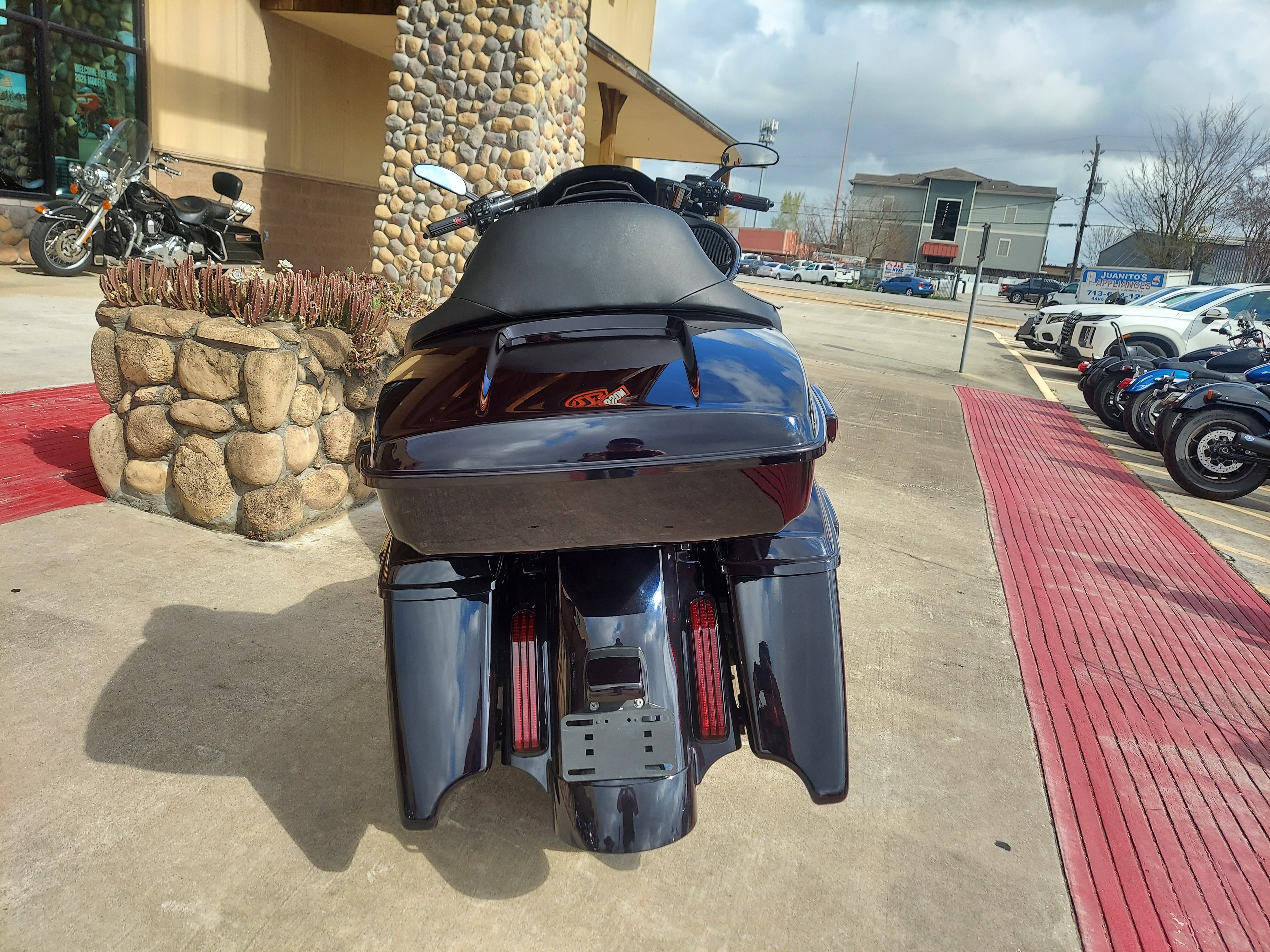 2019 Harley-Davidson CVO™ Road Glide® in Houston, Texas - Photo 3