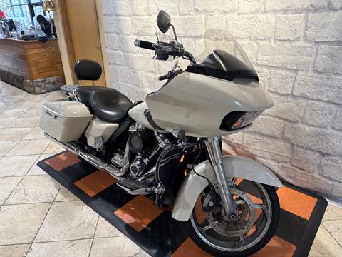 2022 Harley-Davidson Road Glide® in Houston, Texas - Photo 2